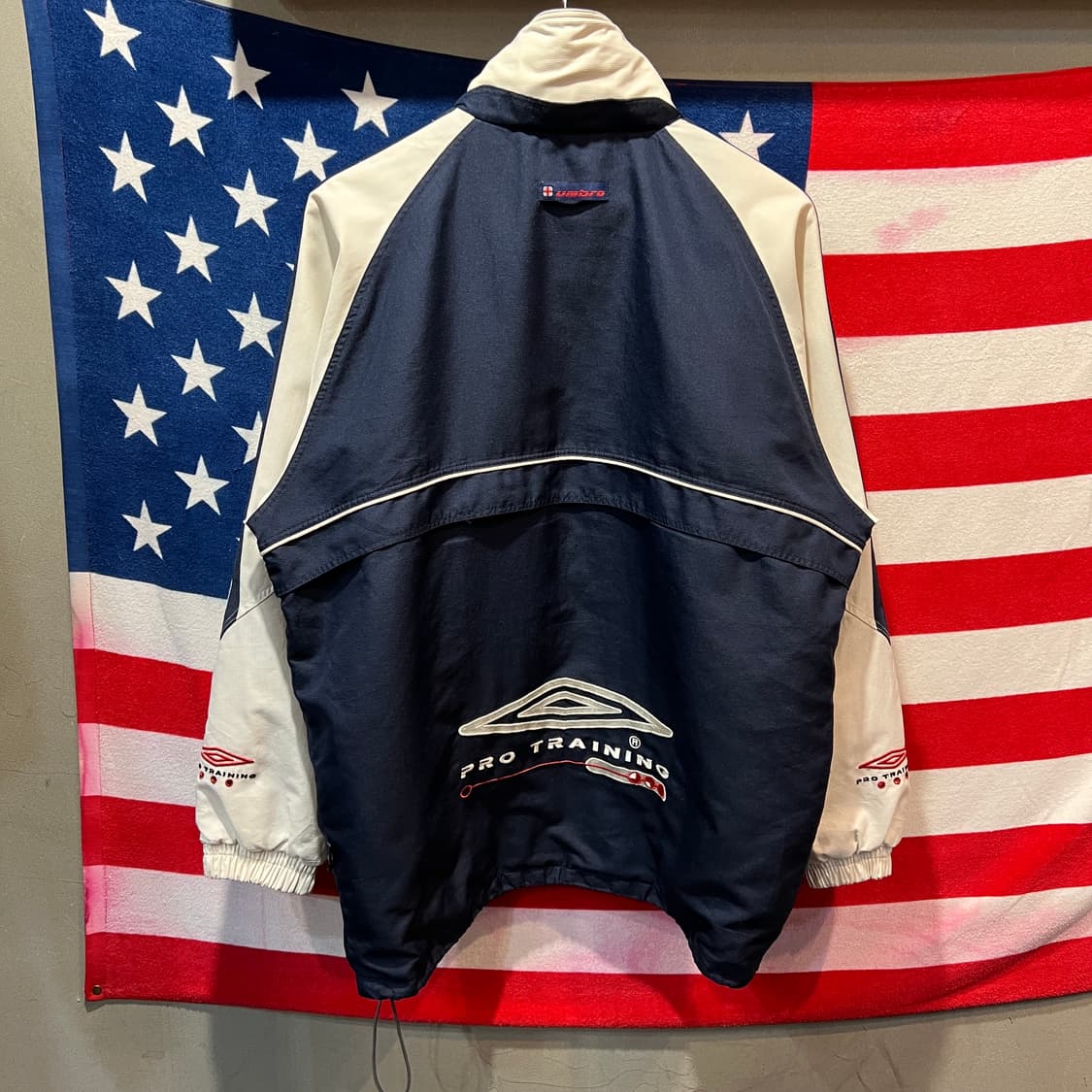 엄브로 90‘s 올드스쿨 배색 바람막이 네이비 상품이미지5