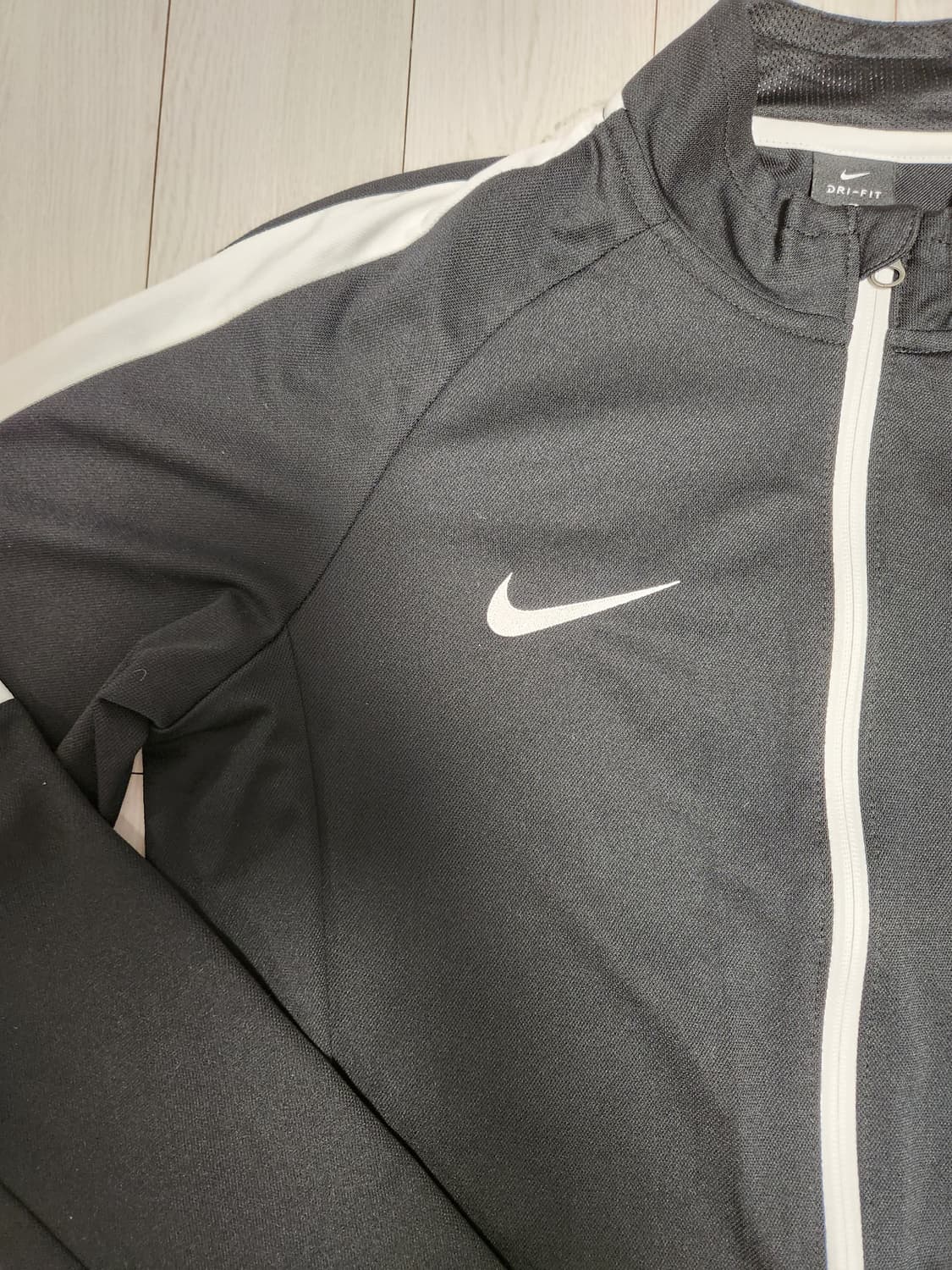 새상품급)나이키 AS 드라이 아카데미 트랙 집업 져지844328-010 상품이미지3