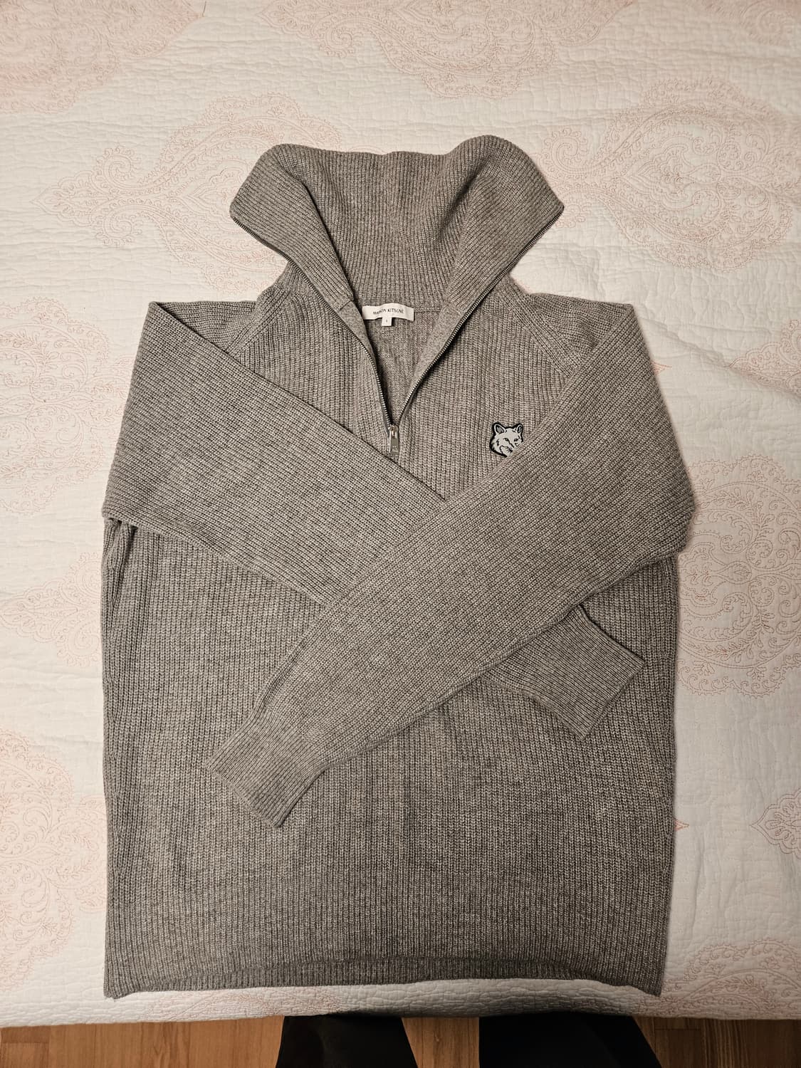 메종키츠네 니트 반집업 그레이 색상 L 사이즈 판매합니다(최종가) 상품이미지1