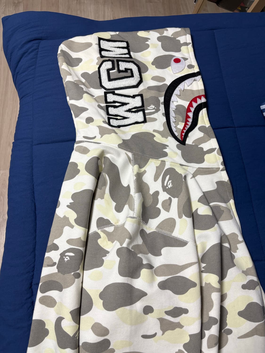 베이프 카모 샤크후드 야광 화이트 상품이미지7