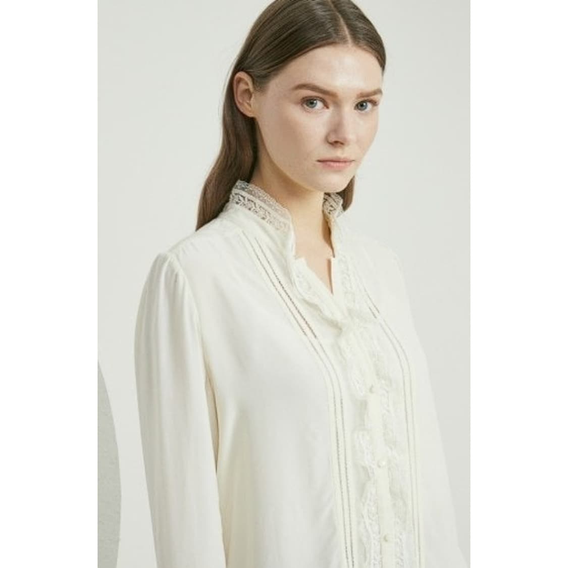 타임 레이스 라인 블라우스 상품이미지1