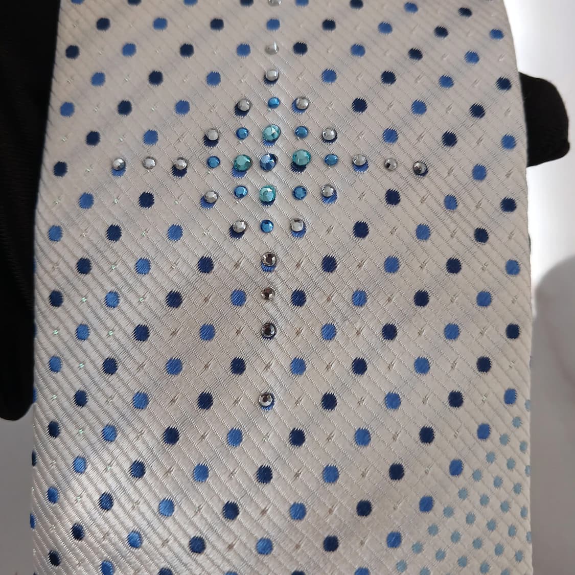 파코라반 실크 화이트&블루 도트 넥타이 9.2cm 새상품 A19064
 상품이미지6