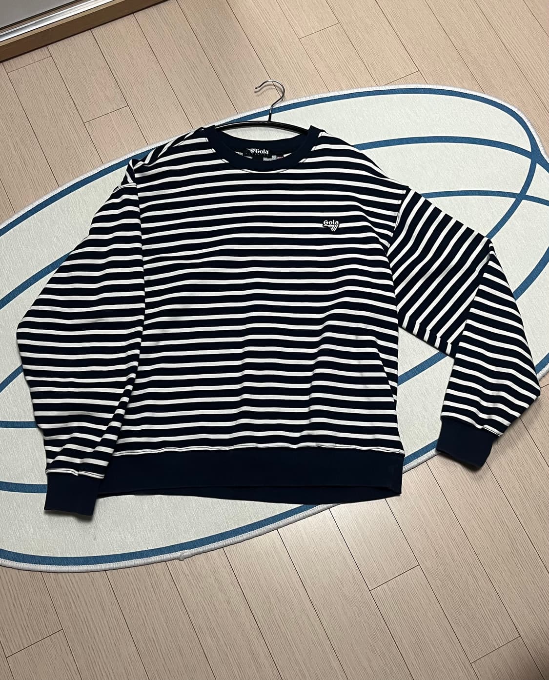 골라 스트라이프 맨투맨 상품이미지2