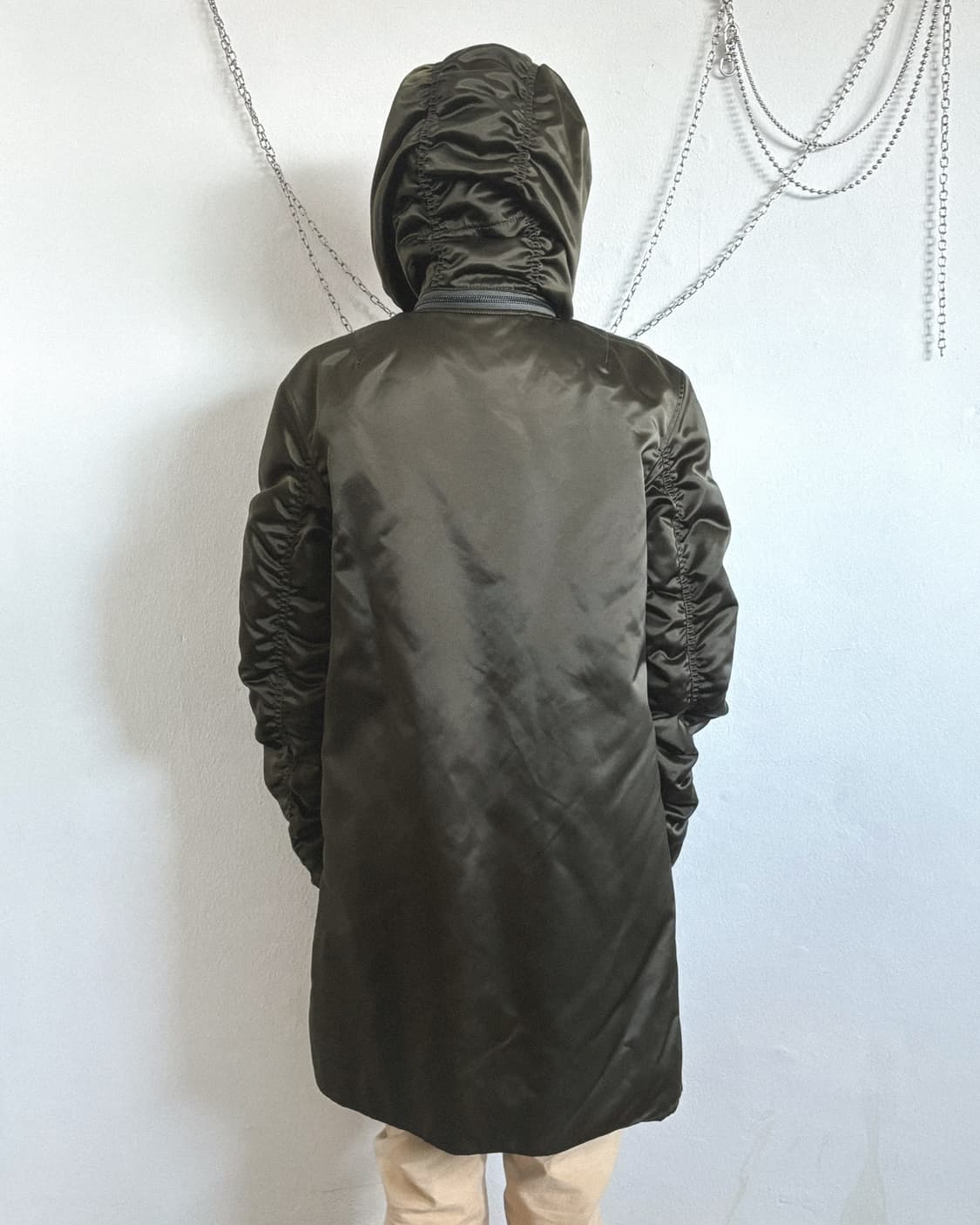 아크네스튜디오 새틴 후드 롱 봄버코트 상품이미지4