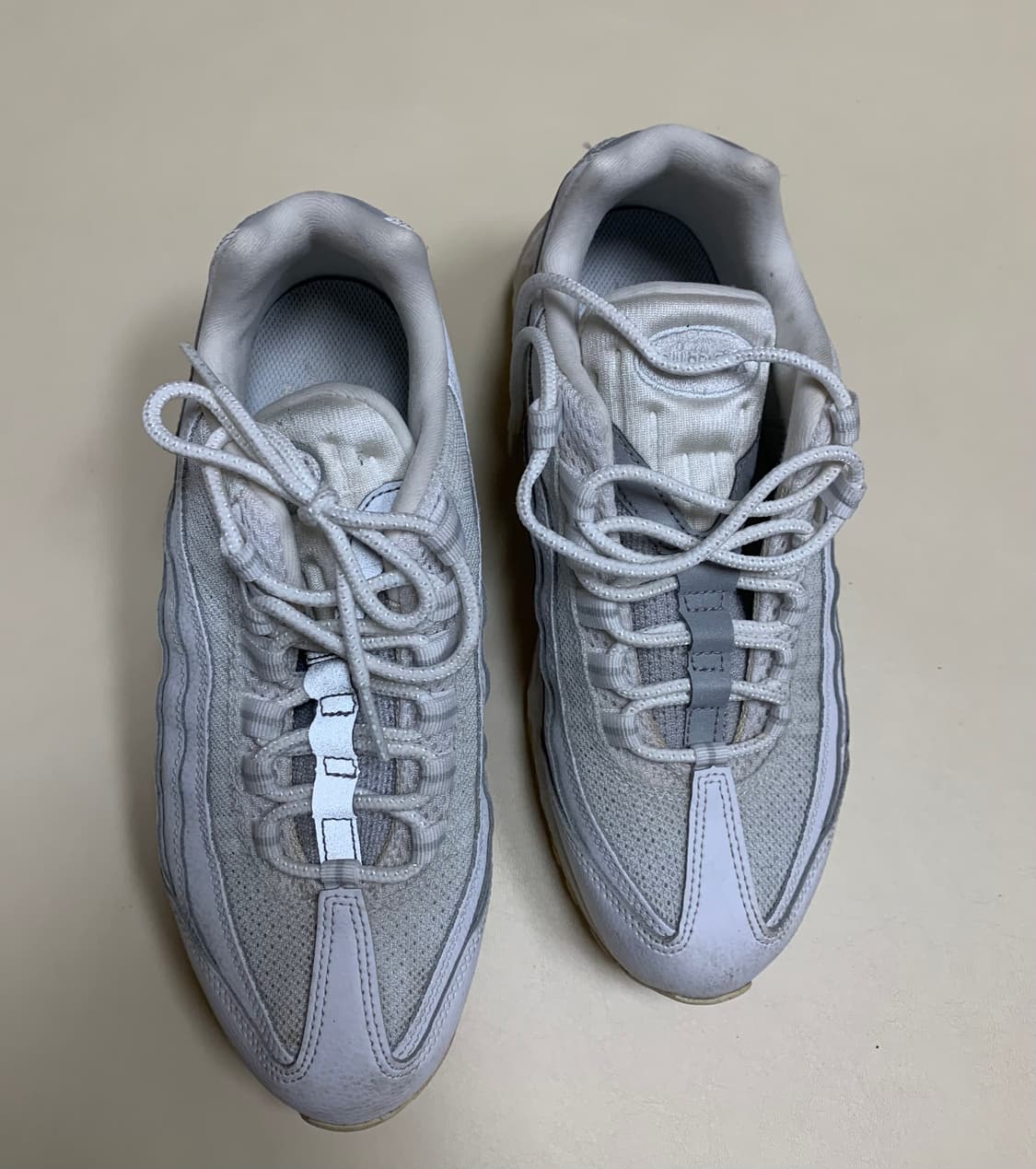 [250] 나이키 NIKE 에어맥스 95 에센셜 트리플 화이트 상품이미지2