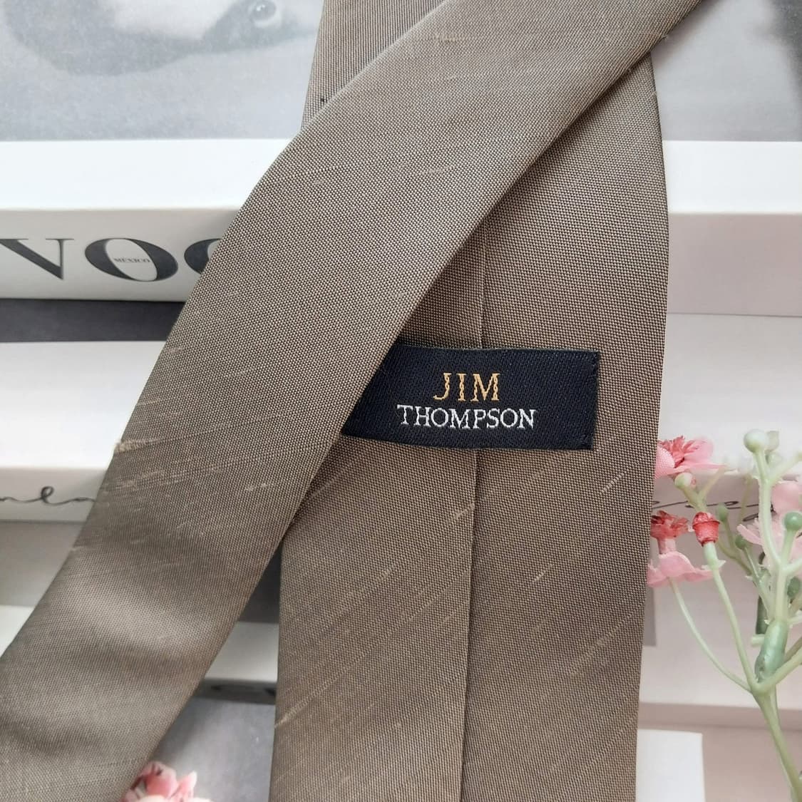 짐톰슨 실크 진베이지 넥타이 7.5cm A등급 K1573
 상품이미지5