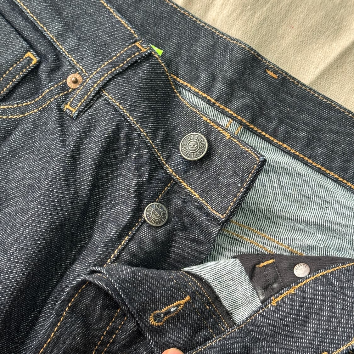 디젤 신형 자수 생지 데님팬츠 33 상품이미지5