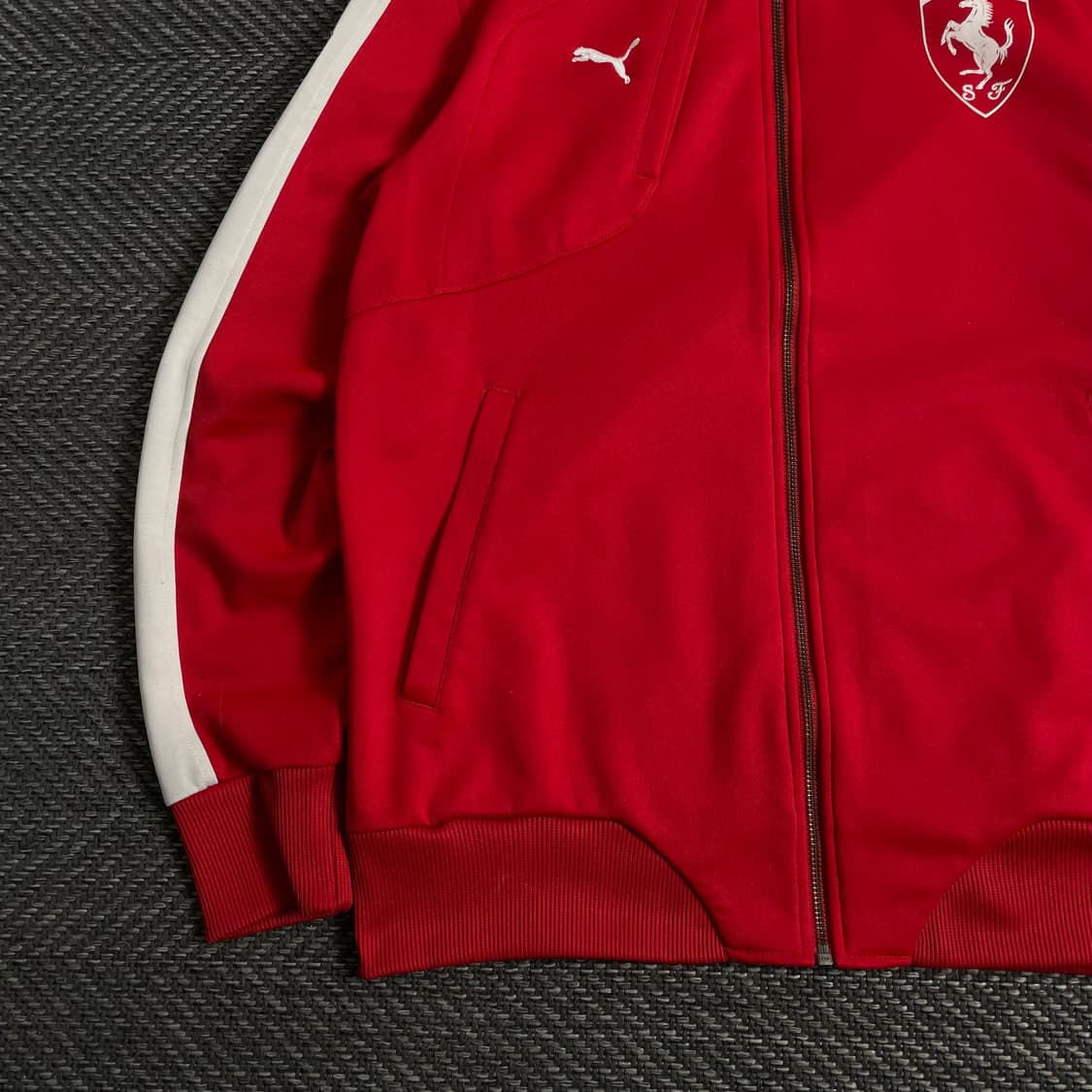 푸마 올드스쿨 페라리 레이싱 스웻 트랙탑 자켓 y 3865 상품이미지4