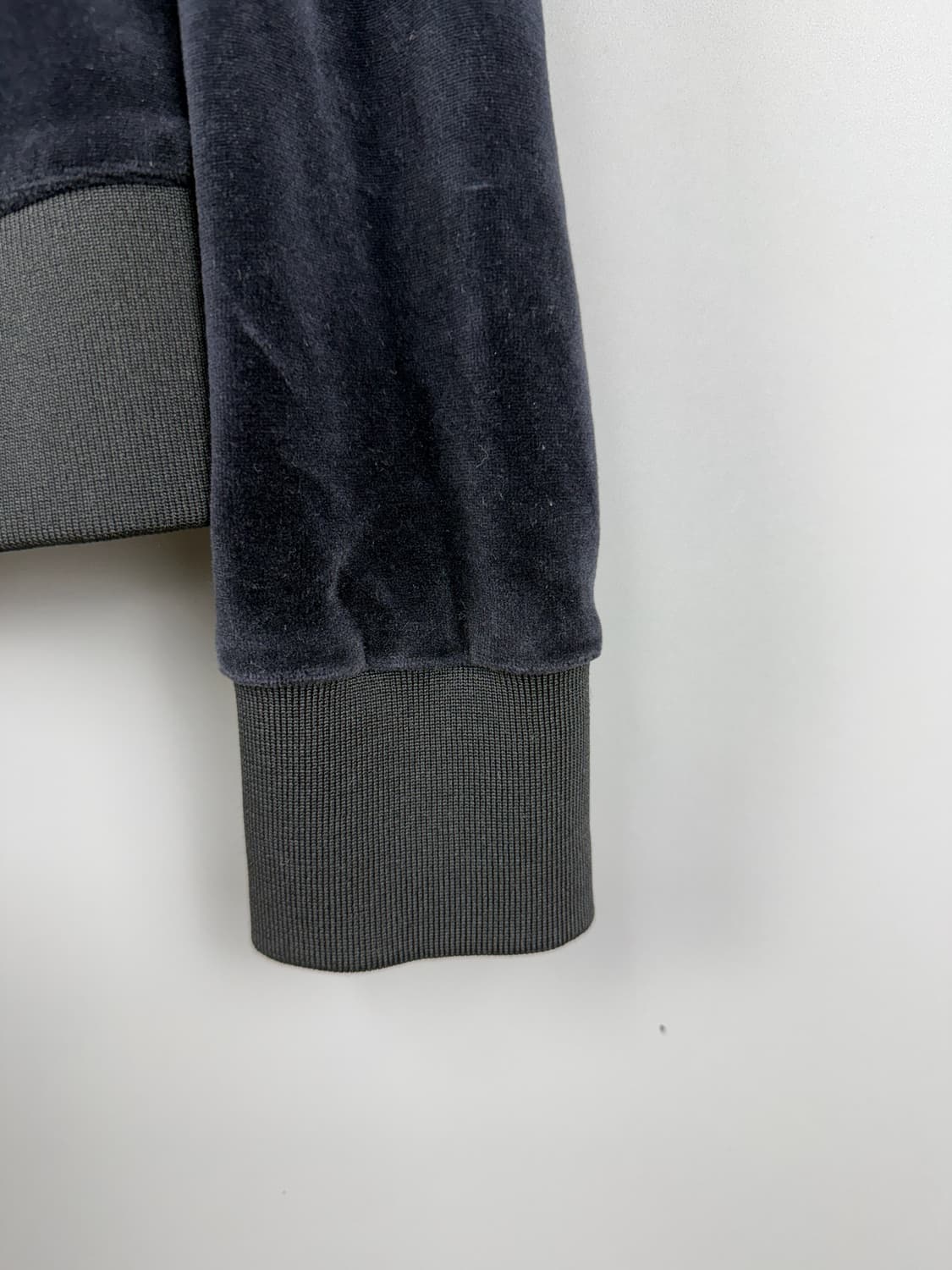 카파 y2k 벨벳 후드 집업 블랙 E37 상품이미지4