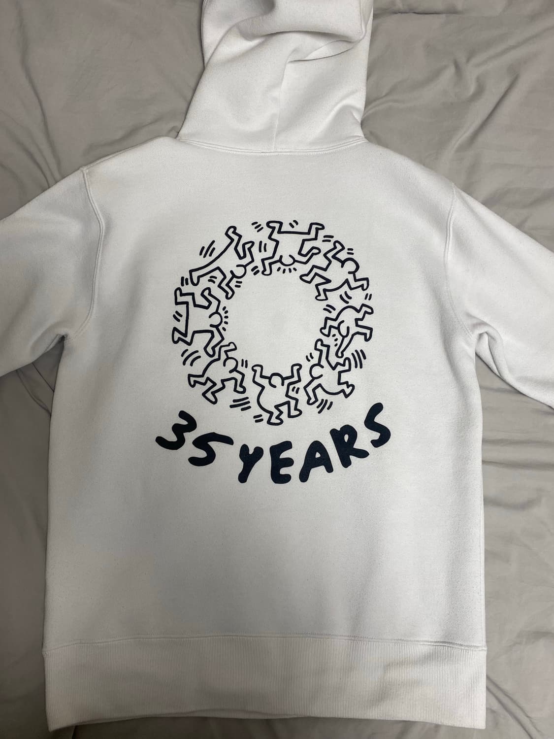 키스해링 x 트레셔 35주년 후드티 상품이미지1