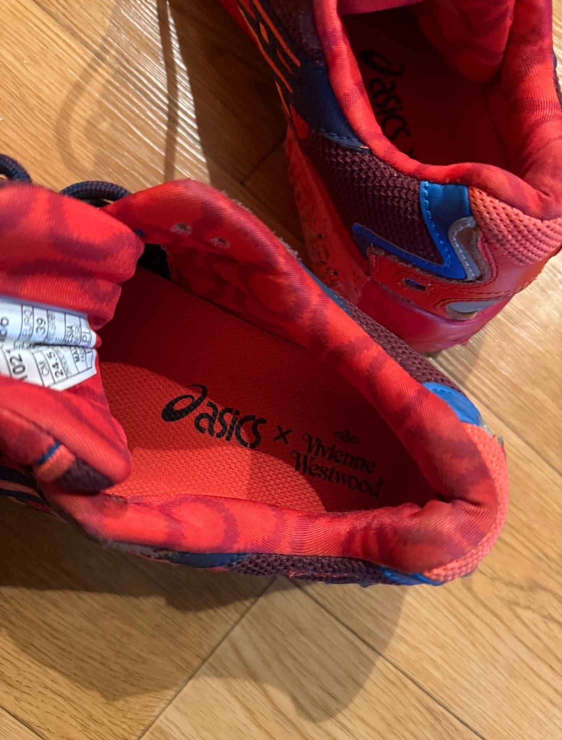 비비안웨스트우드 x 아식스 젤카야노 39 상품이미지5
