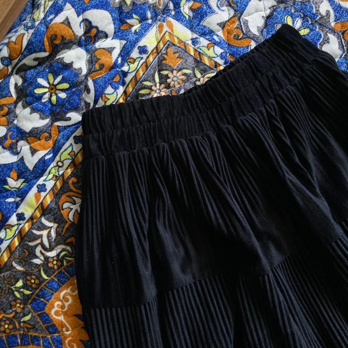 빈티지 벨벳 플리츠 레이스 디테일 셔링 블랙스커트 치마 상품이미지2