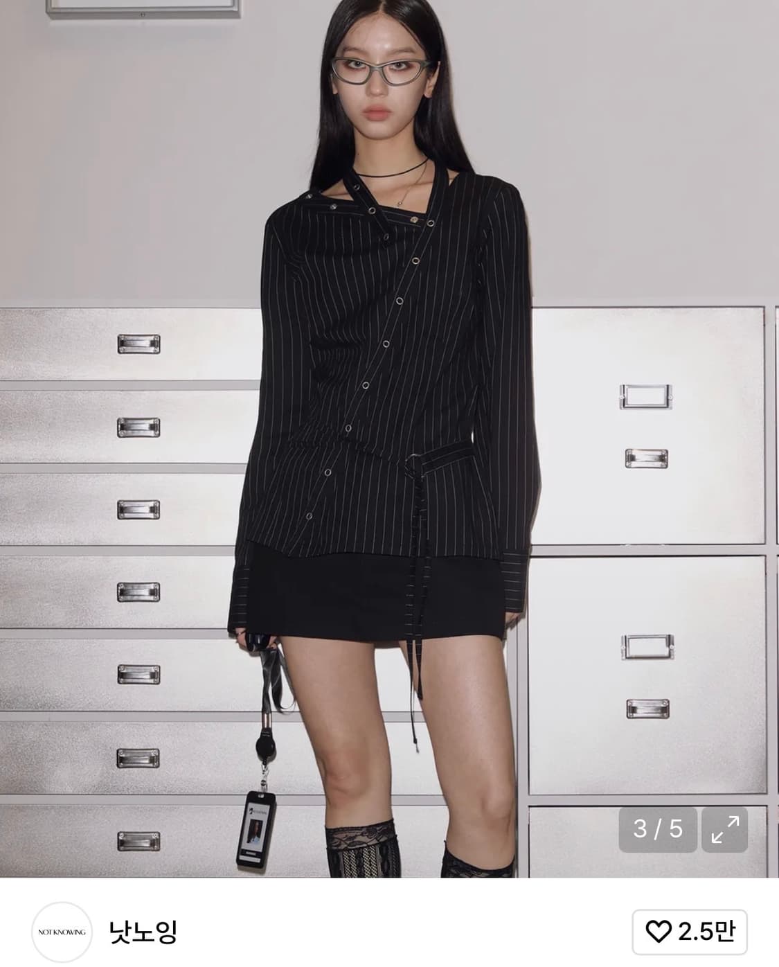 낫노잉 Diagonal Neck Strap Shirts 블랙 상품이미지2