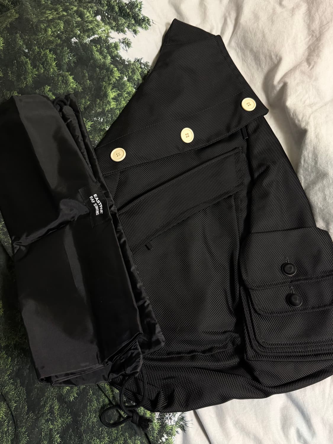 라프시몬스 슬링백 단추 블랙 상품이미지1