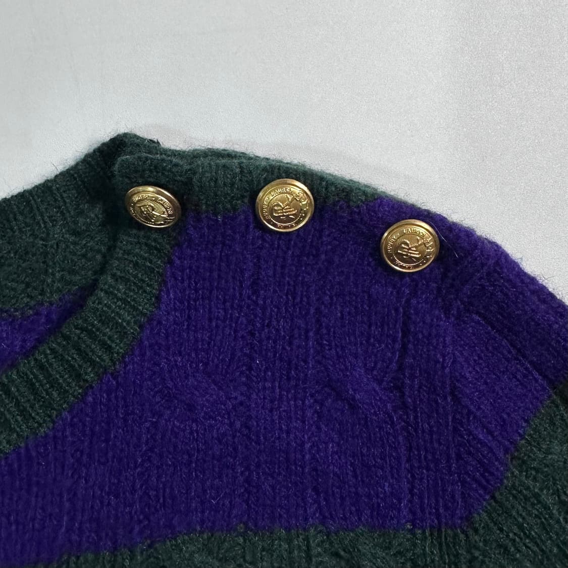 폴로 럭비 케이블 스트라이프 숄더 버튼 니트 상품이미지5