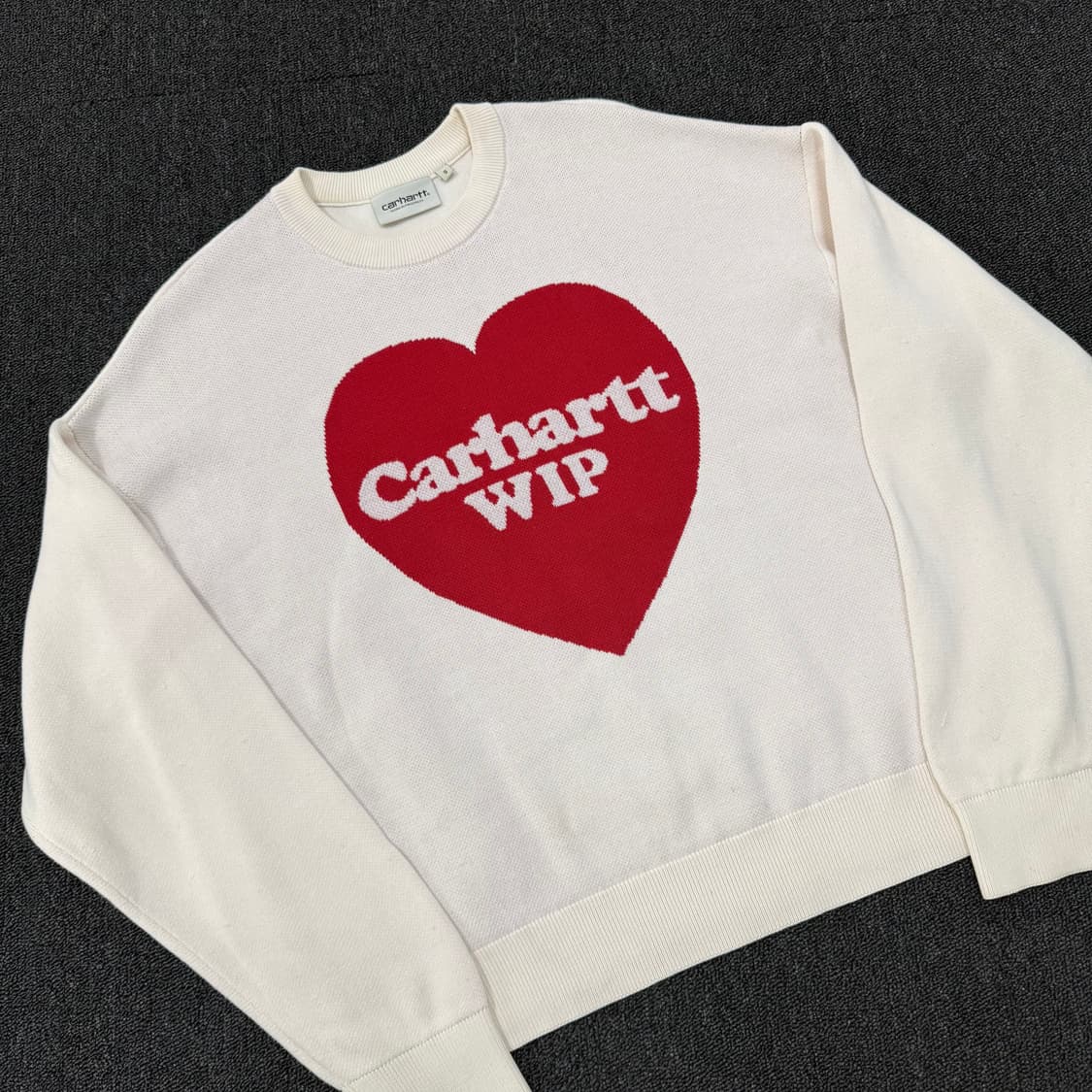 칼하트wip 하트로고 니트 상품이미지2