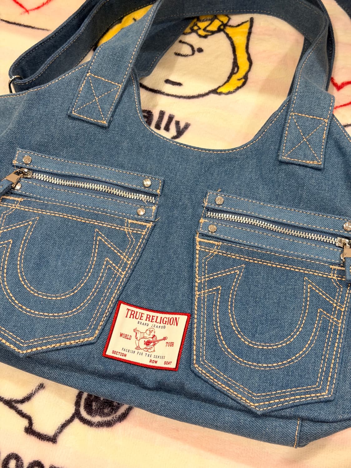 [신상✨블프세일] 트루릴리젼 숄더백 데님 빈티지 스티치 상품이미지3