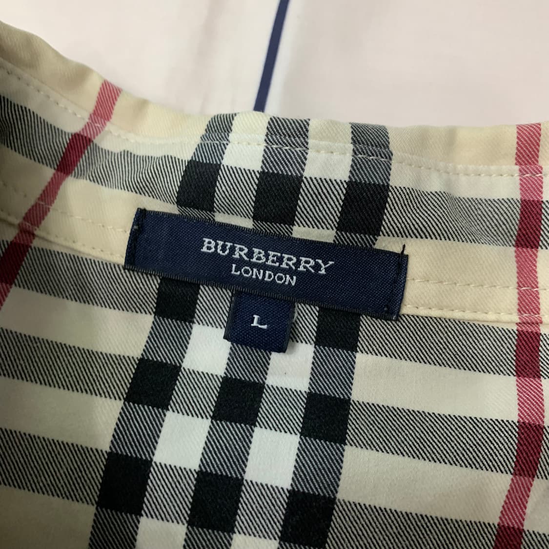 버버리 신형 노바체크 셔츠(정품) 상품이미지5
