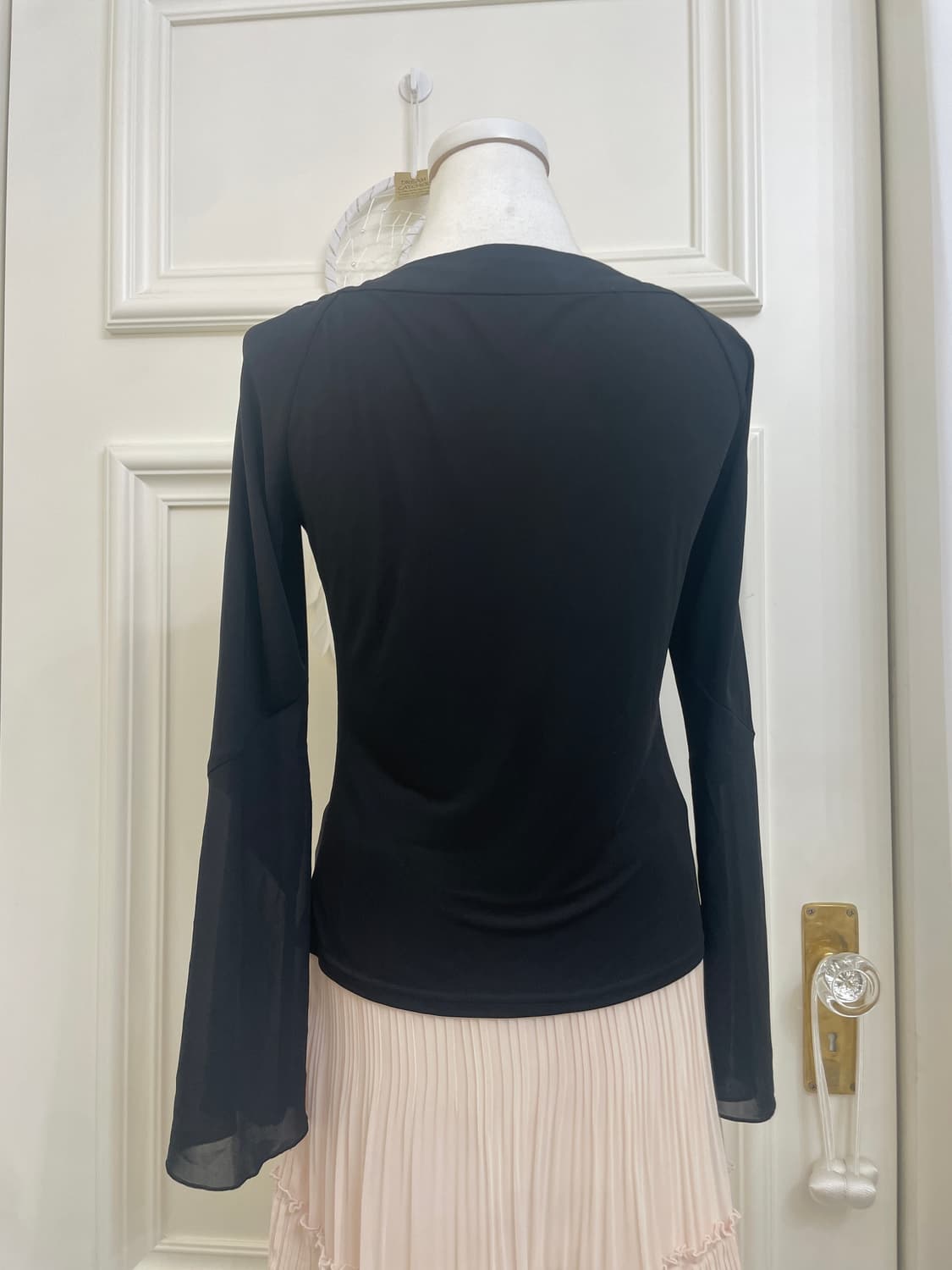 black shirring bow point span top 상품이미지5