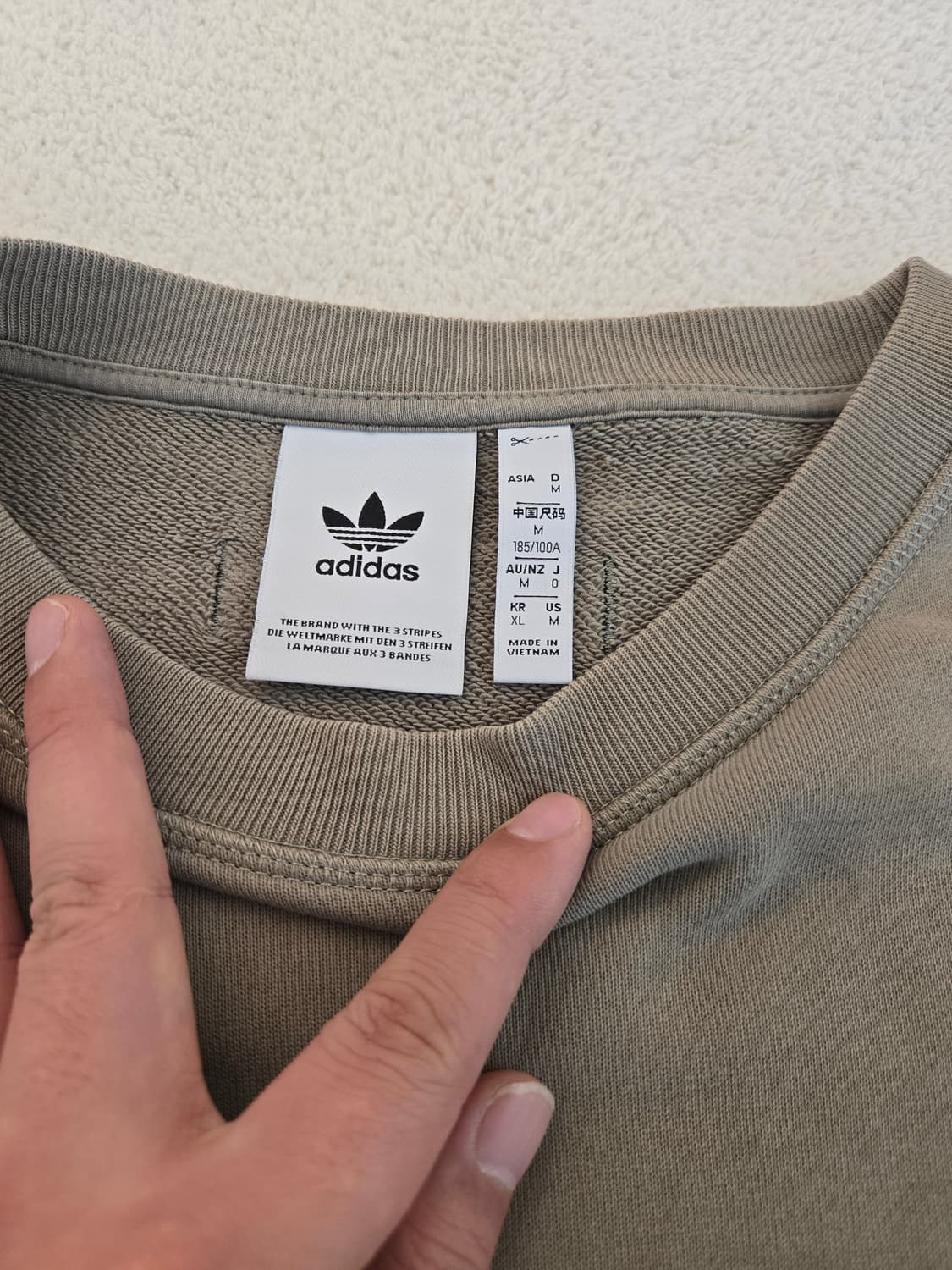 아디다스 크롭한 밀리터리 포켓 맨투맨 티셔츠 M 상품이미지4