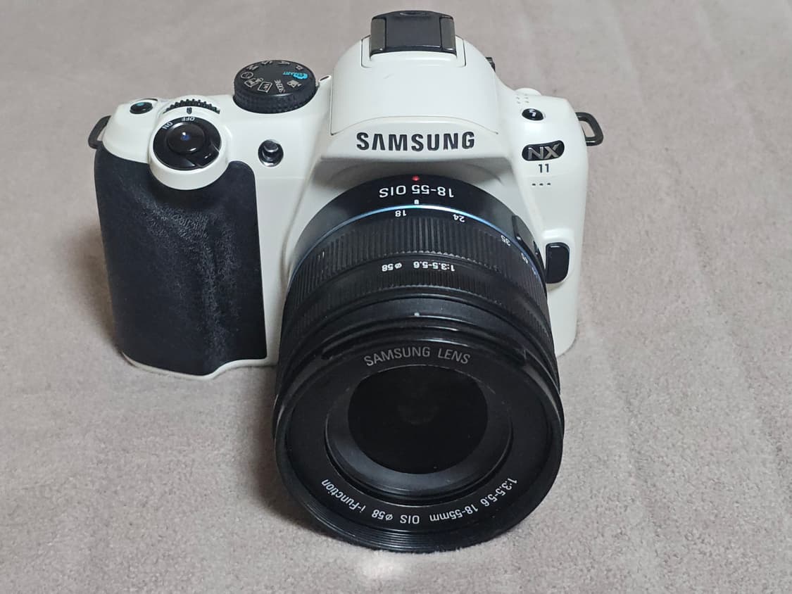삼성 NX11 미러리스 카메라 상품이미지1