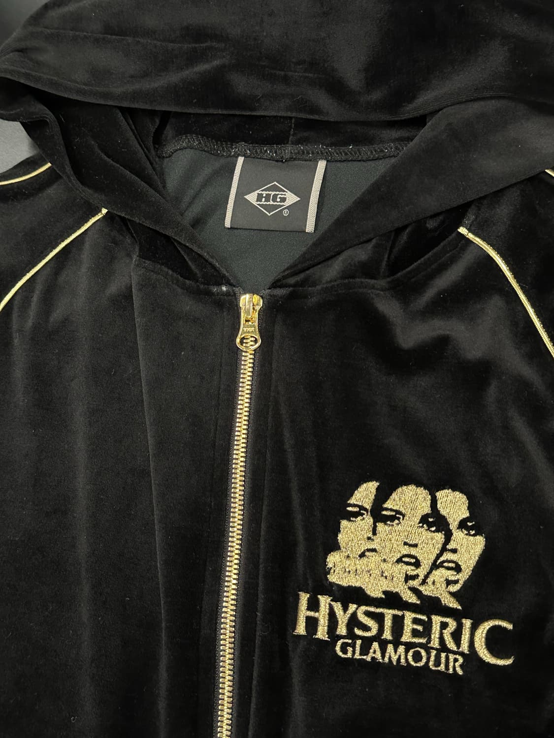 히스테릭 글래머 벨루어 골드자수 후드집업 상품이미지5
