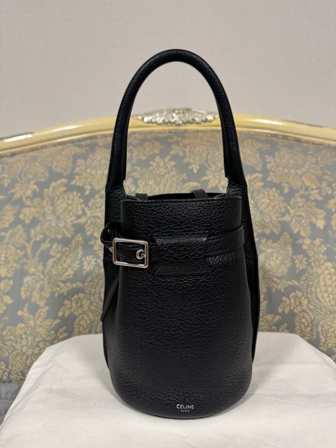 셀린느 나노 빅 버킷백 블랙 상품이미지2