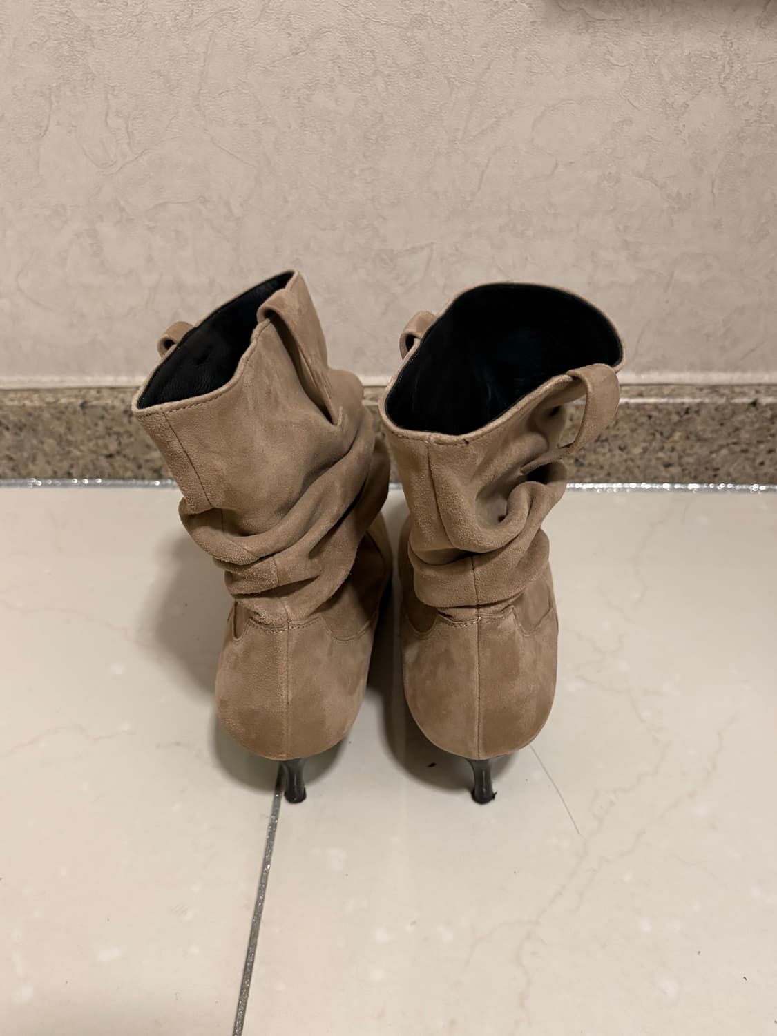 지니픽 로우 링클 앵클 부츠 베이지  상품이미지6