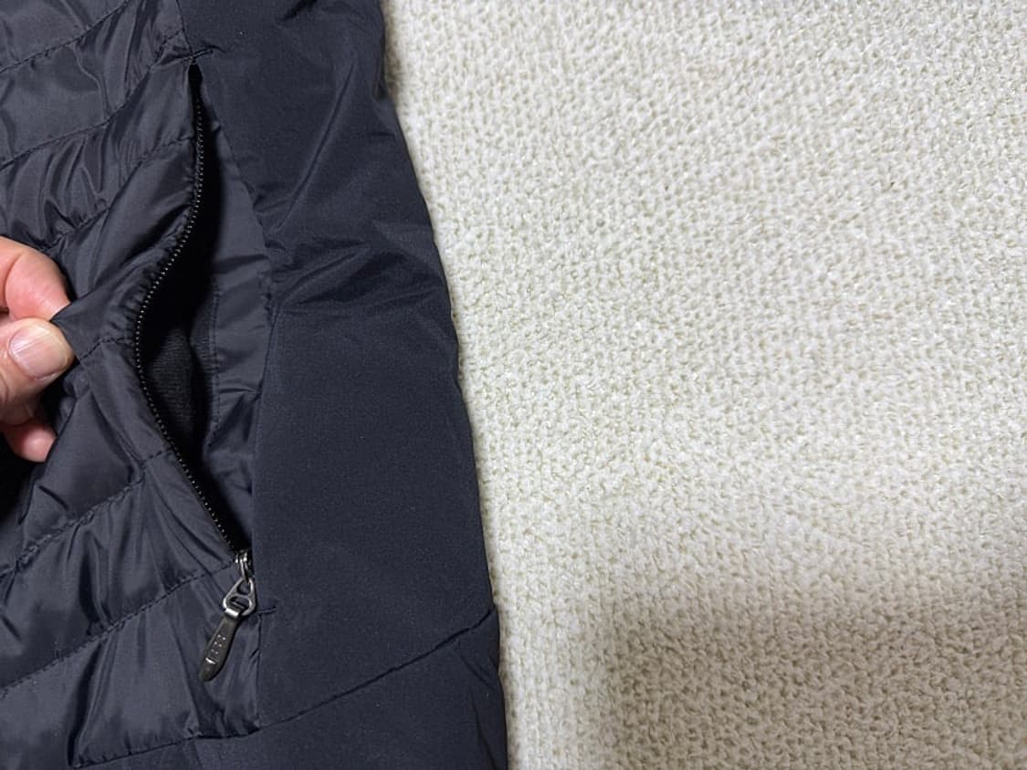 노스페이스 아우터 경량패딩 자켓 남성용 95사이즈 새제품 상품이미지3