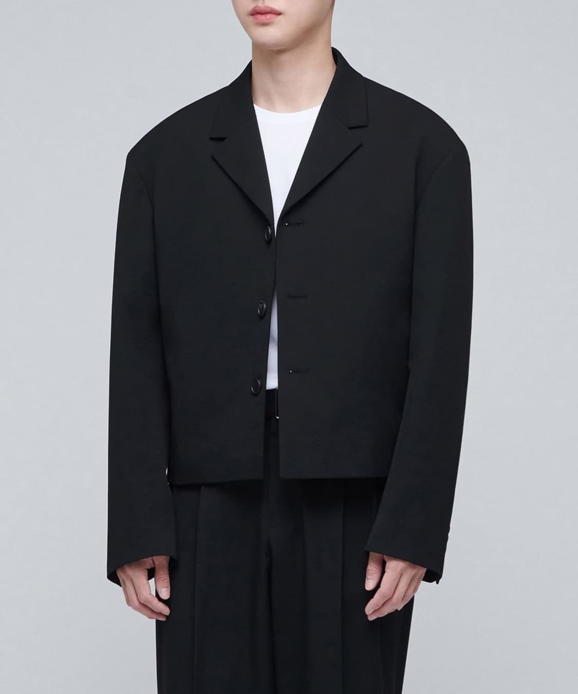 무신사 스탠다드 오버사이즈 크롭 블레이저 상품이미지3