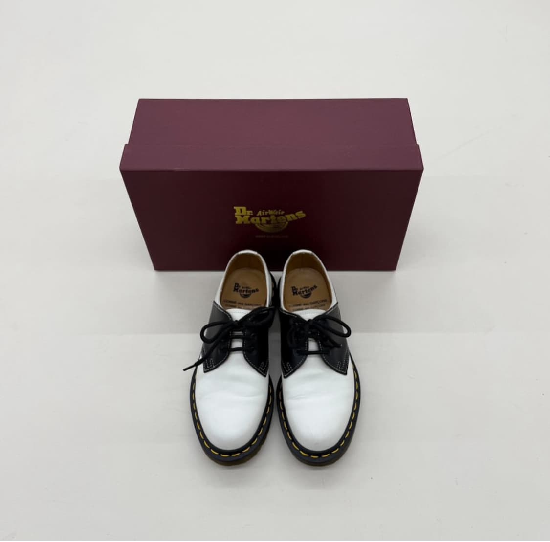 꼼데가르송 x 닥터마틴 3홀 더비 상품이미지1