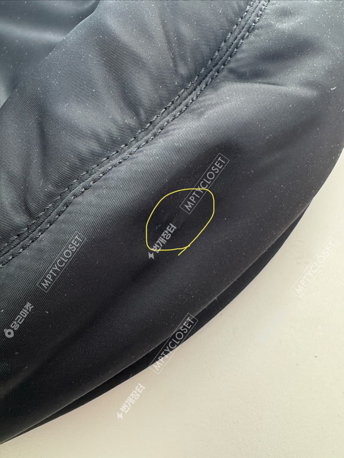 juun.j 준지 몬스터 성수 팝업 호보백 크로스백 상품이미지10