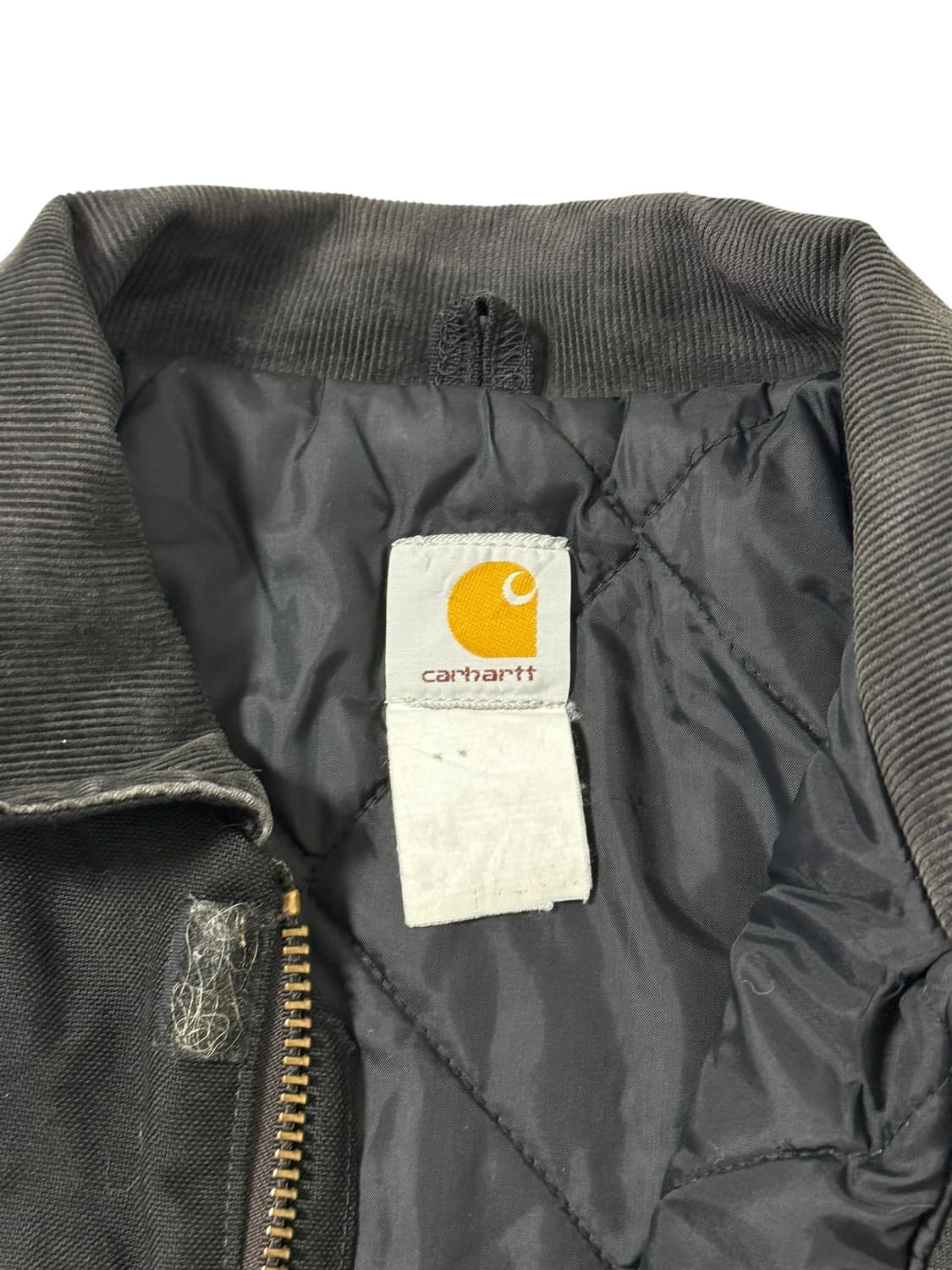 칼하트 C55 블랙 퀄팅 워크자켓 상품이미지5
