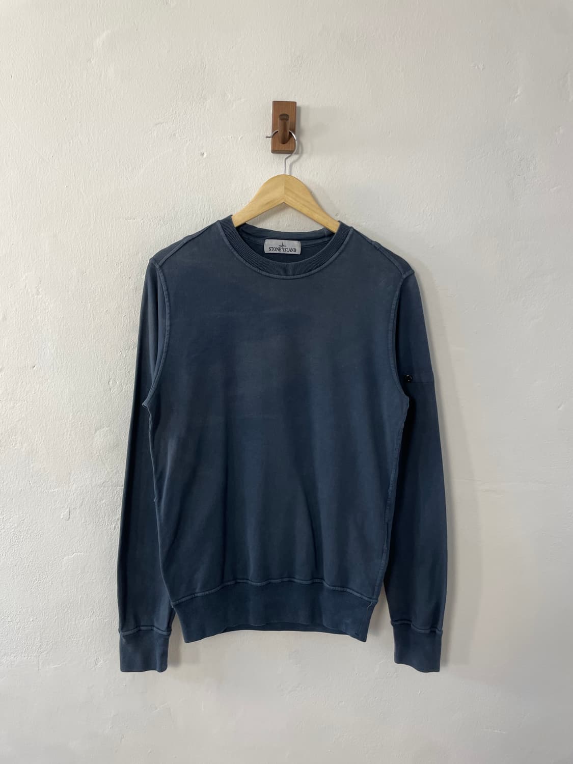 스톤아일랜드 롱슬리브 맨투맨  상품이미지1