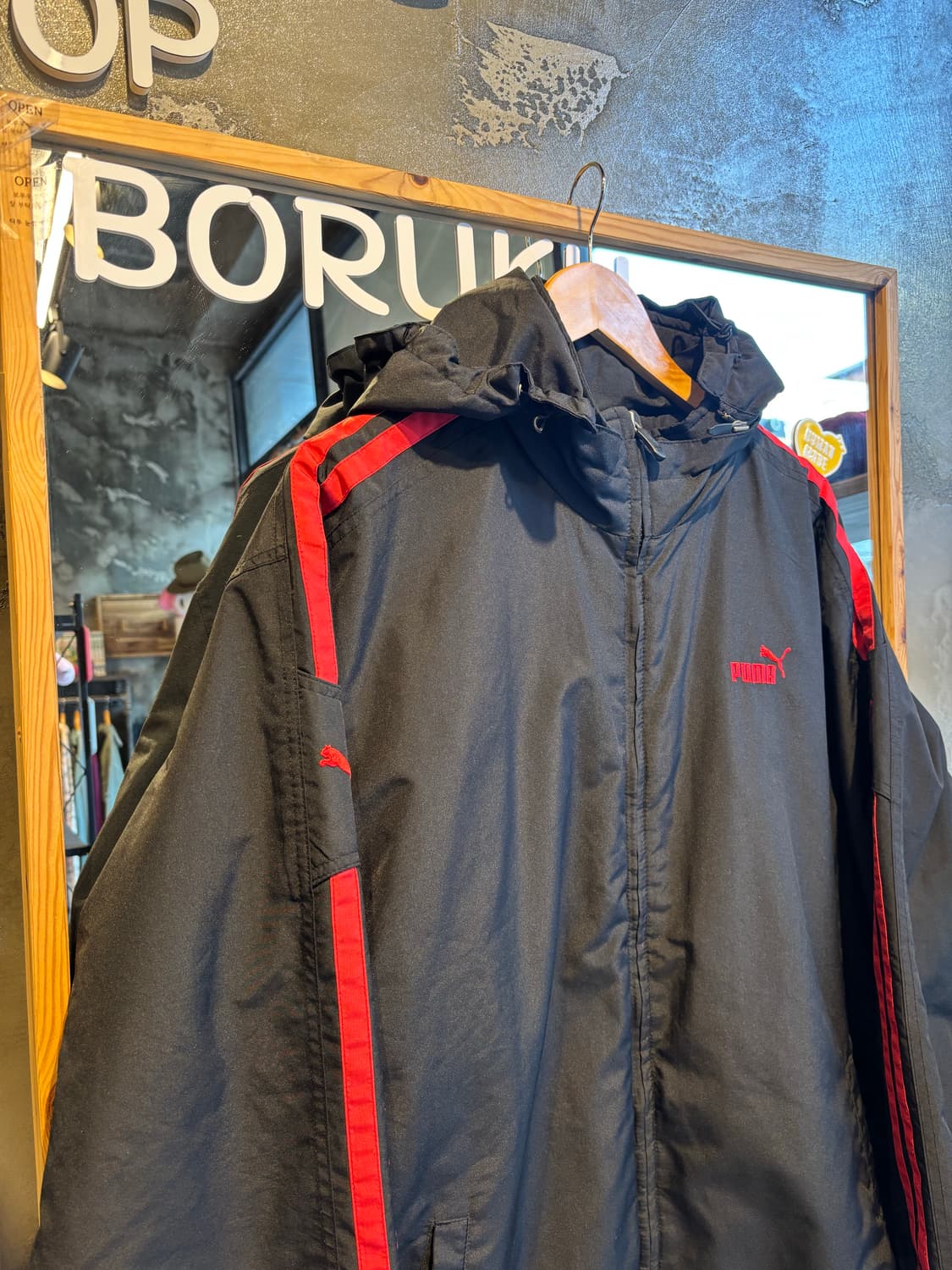 푸마 블랙 누빔 바람막이 M 상품이미지2