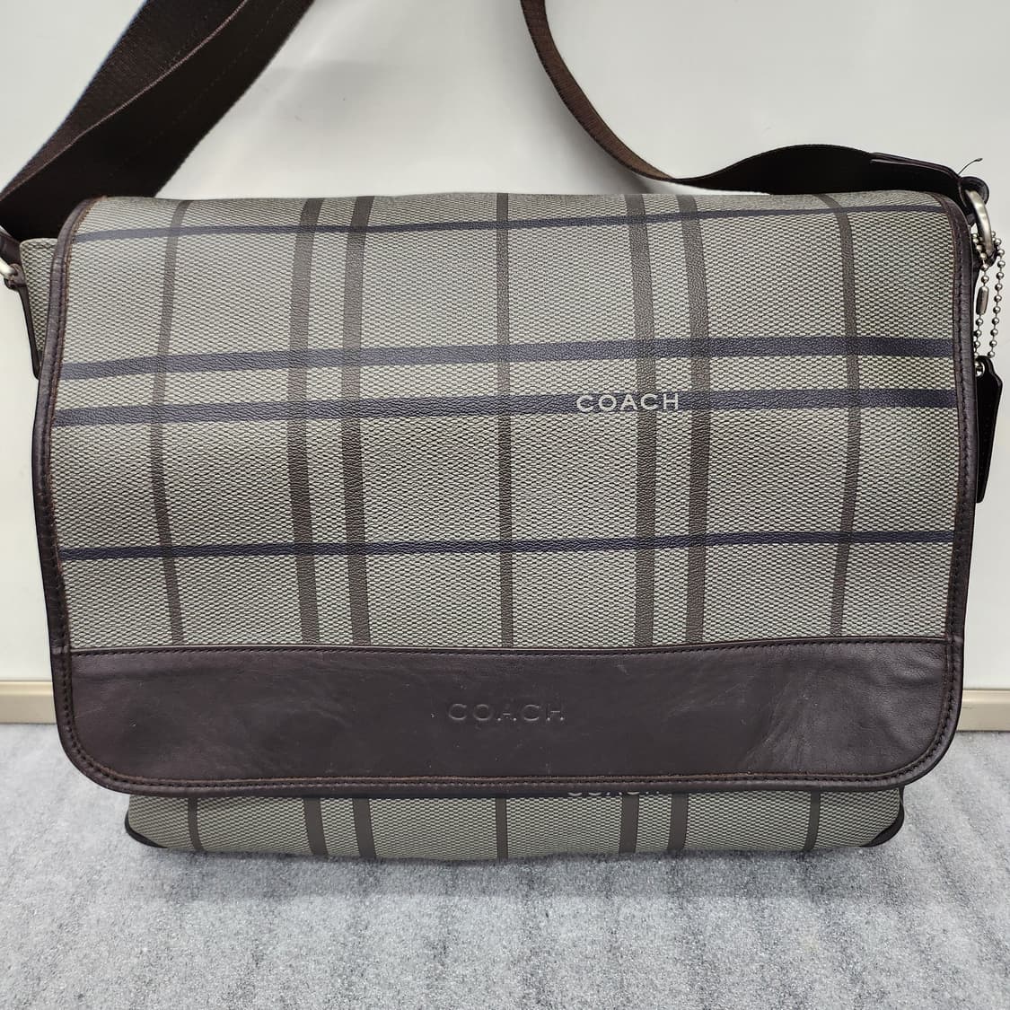 코치 남성용 가죽재질 메신저백  상품이미지2