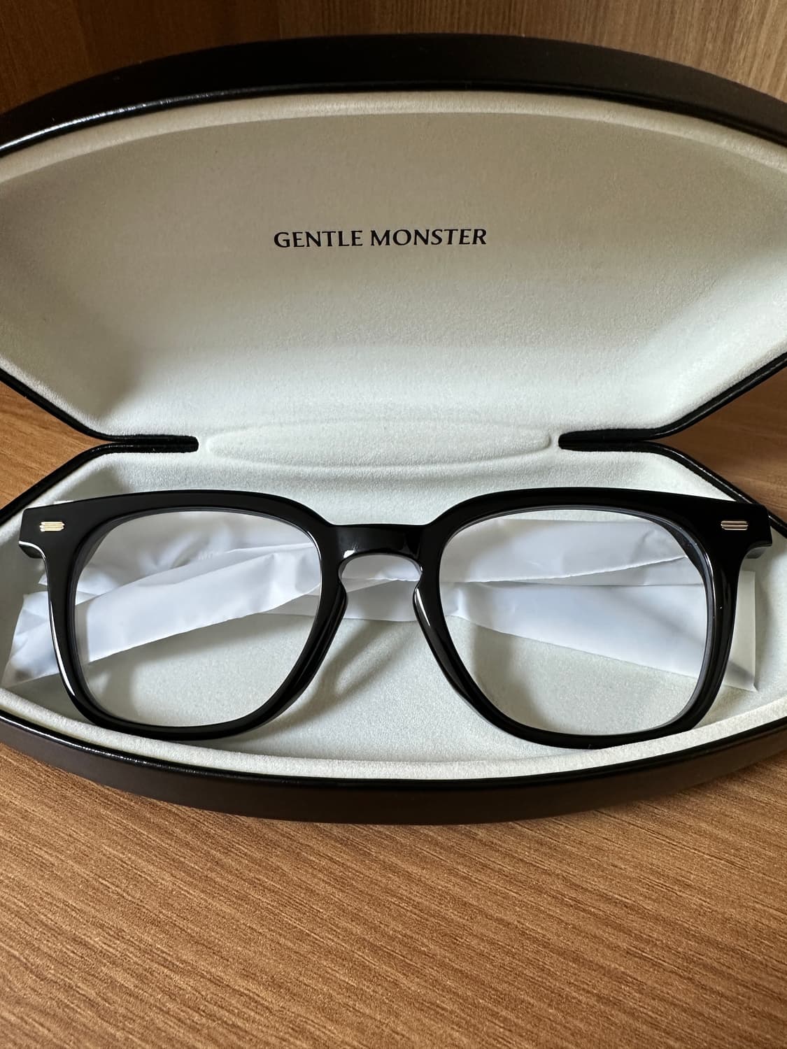 젠틀몬스터 쿠보01 블랙 새상품급 상품이미지1