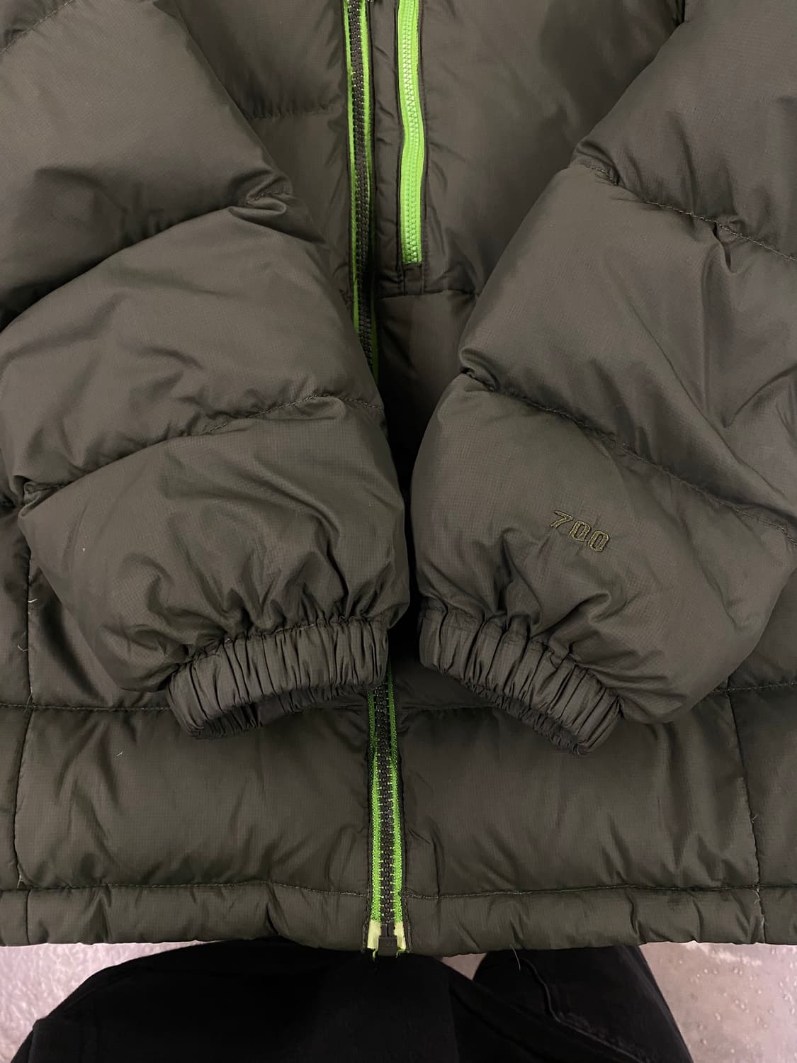 노스페이스 700 패딩 해외판L 카키 상품이미지3