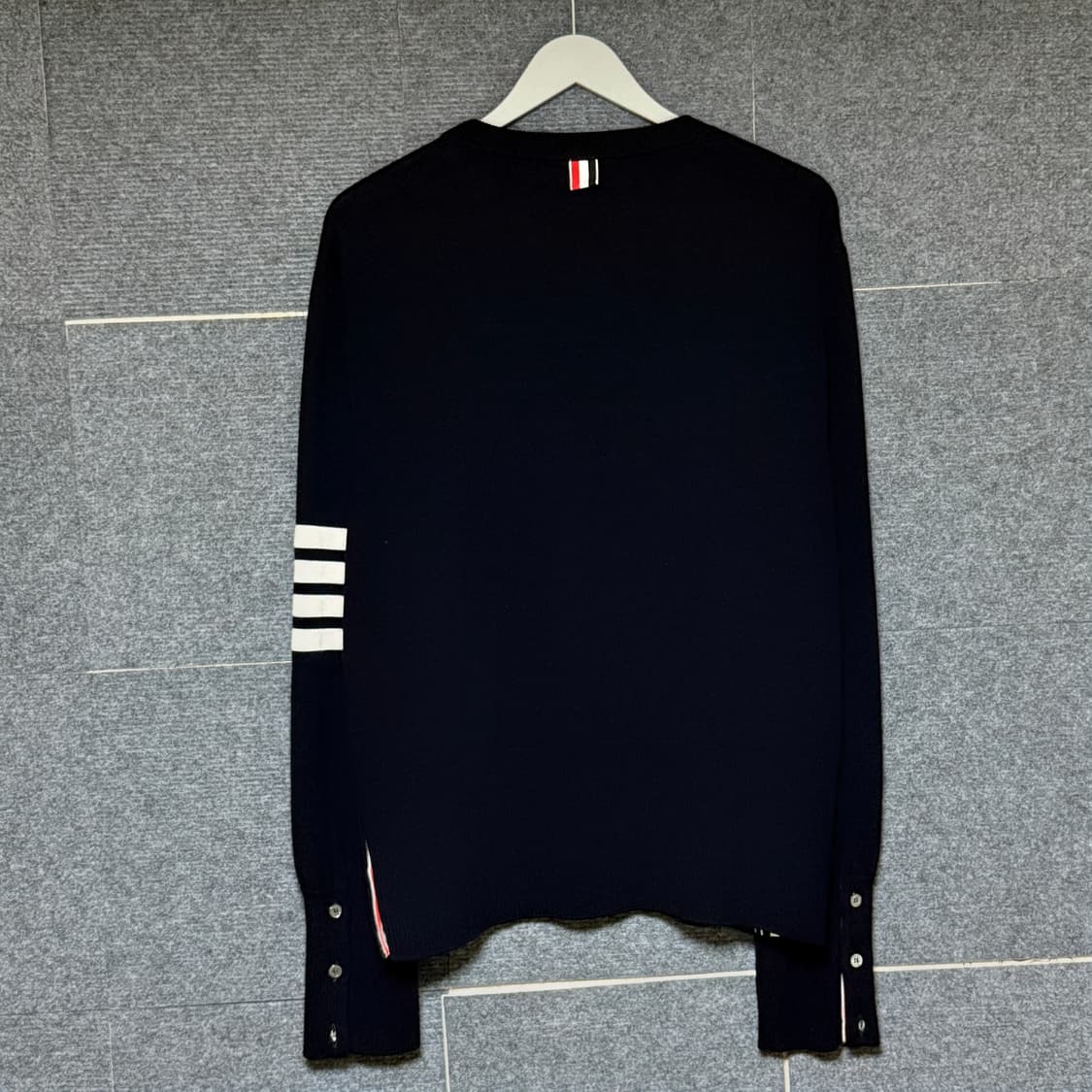 톰브라운 4bar 핵터 니트 상품이미지2