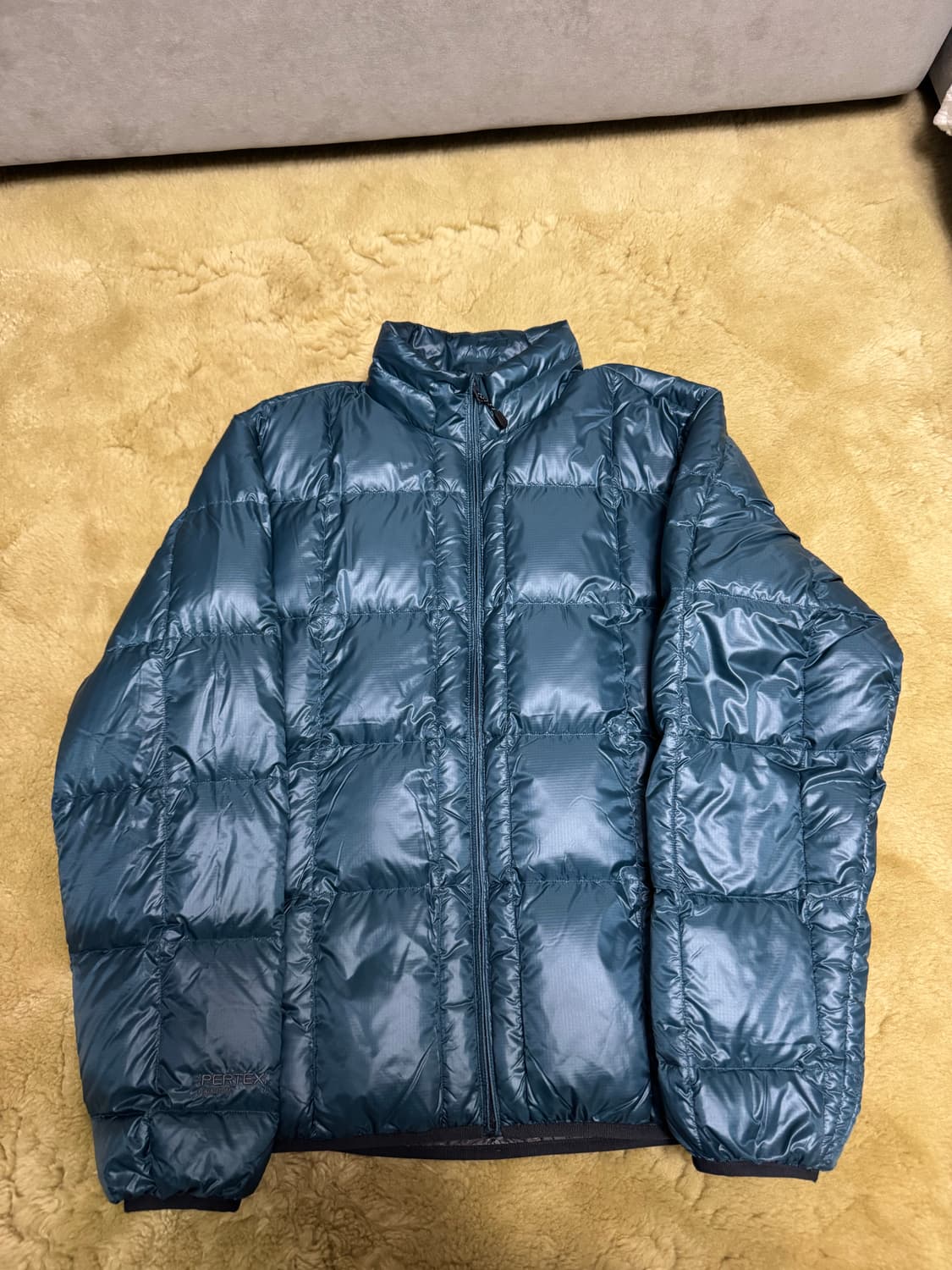 디스이즈네버댓 퍼텍스다운 경량패딩 L 상품이미지1