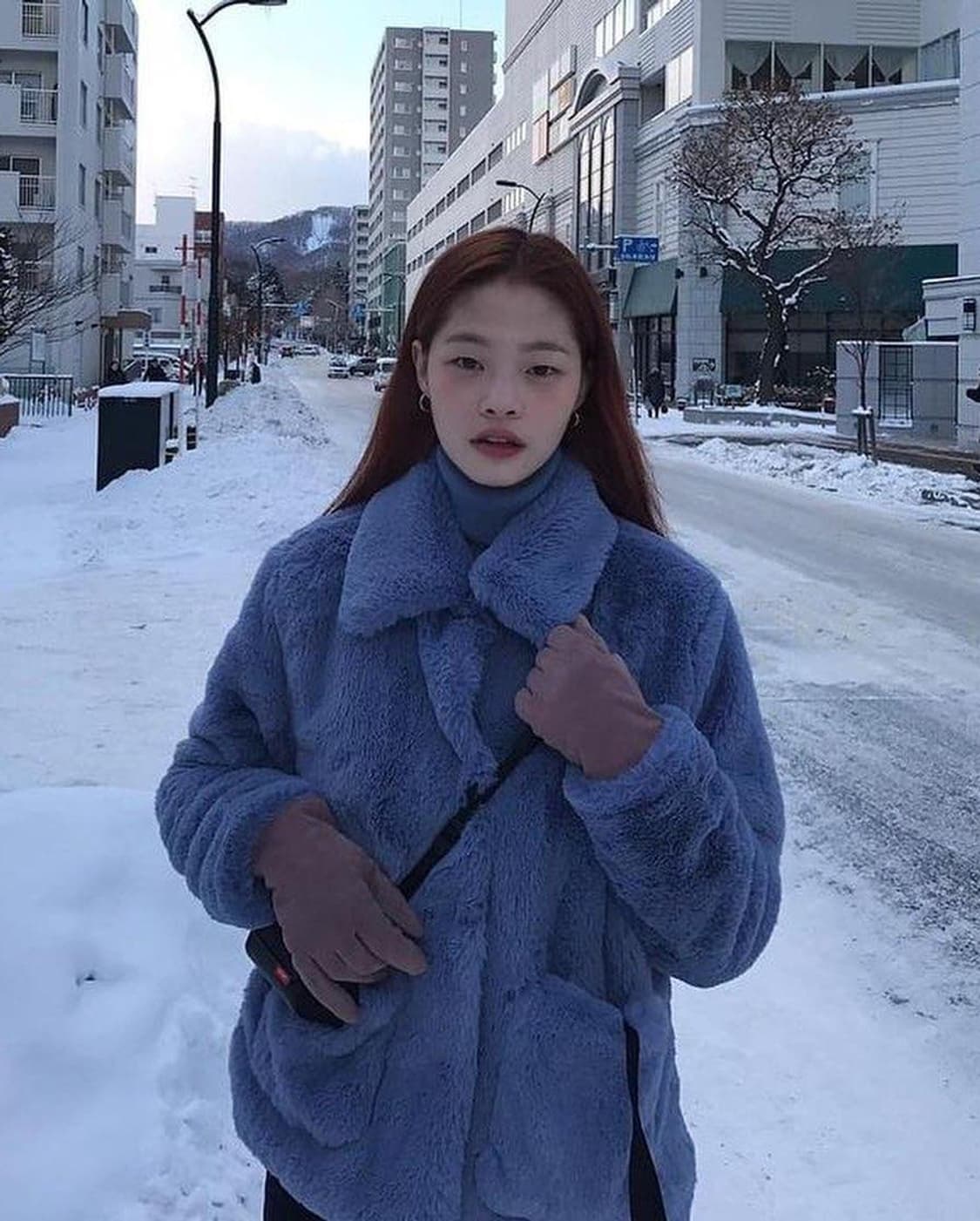 김아현 이브스튜디오 퍼자켓 상품이미지1