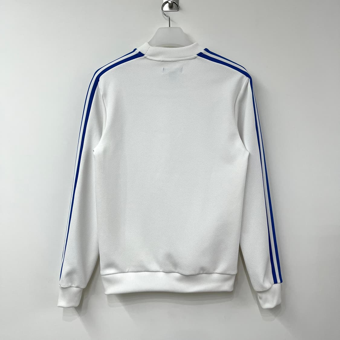 아디다스 포카리 화이트 블루 삼선 맨투맨 상품이미지3