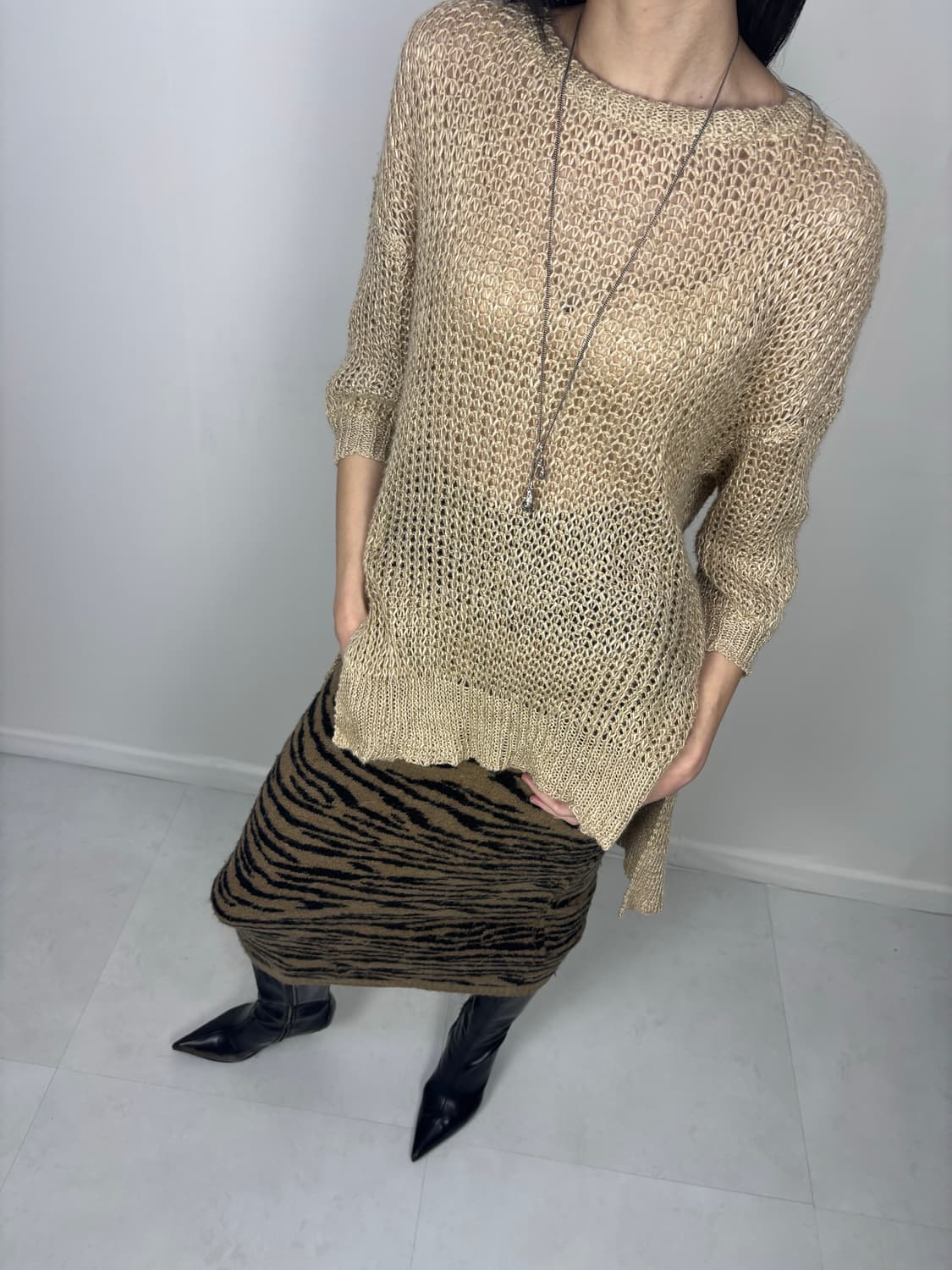 ASYMMETRIC LOOSE KNIT 상품이미지1