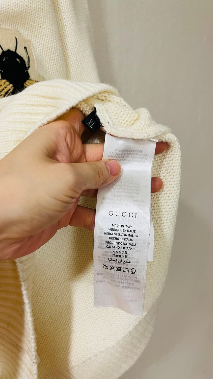 구찌 벌 자수 브이넥 니트 XL 프레피룩 실착 1회 상품이미지6