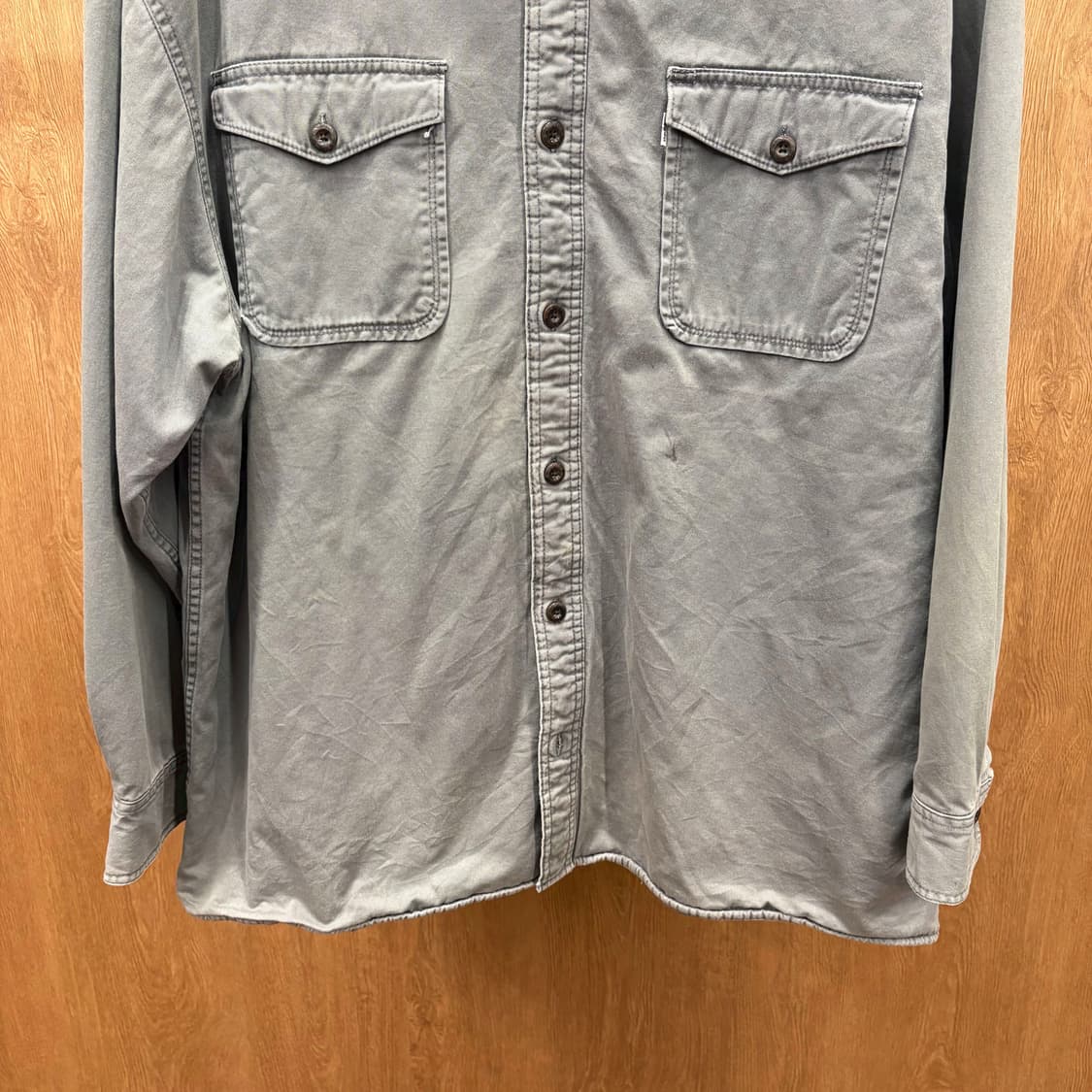 리바이스 셔츠 자켓 쉐르파 안감 플랩 포켓 디테일 레귤러핏 그레이 상품이미지5