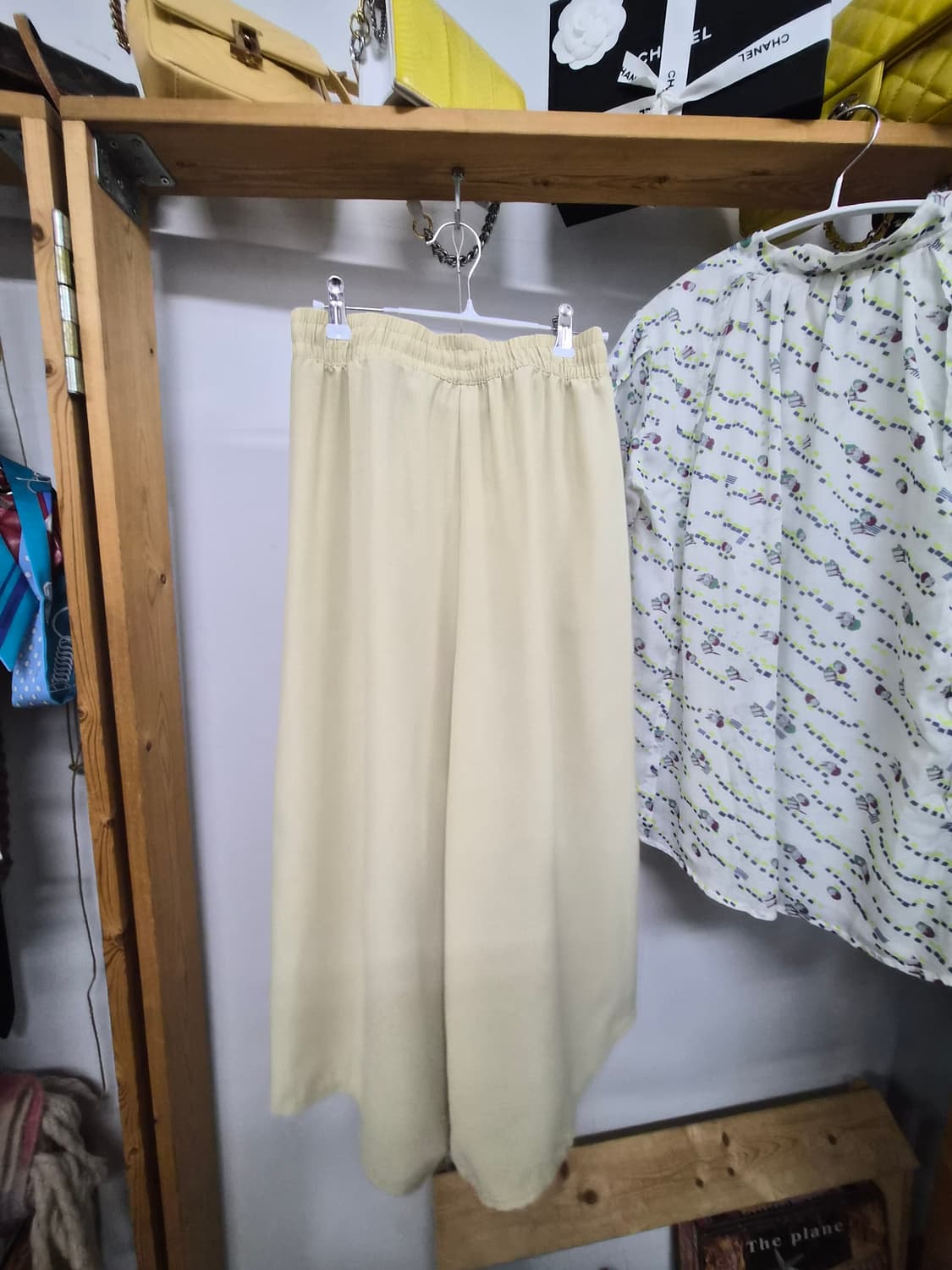 SJSJ 셔링벌룬 블라우스. 난닝구 옐로베이지 와이드팬츠 상품이미지10