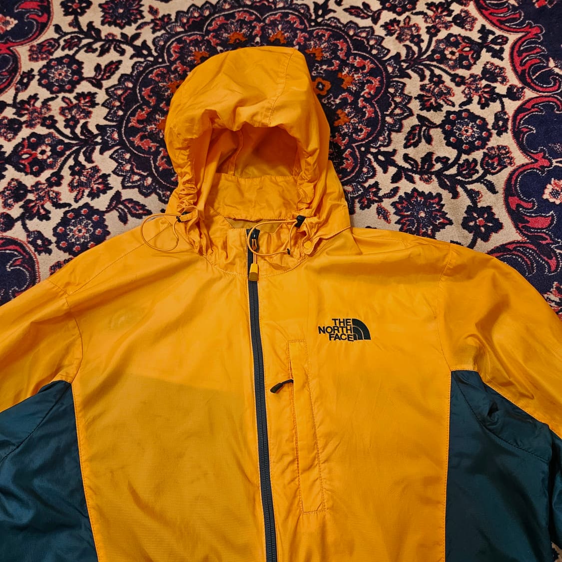 노스페이스 빈티지 컬러블럭 경량 바람막이 자켓 상품이미지2