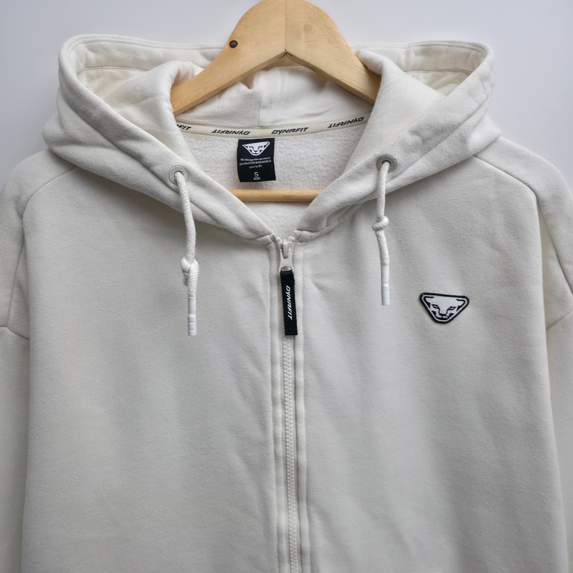 [S] 다이나핏 화이트 후드 집업 상품이미지3