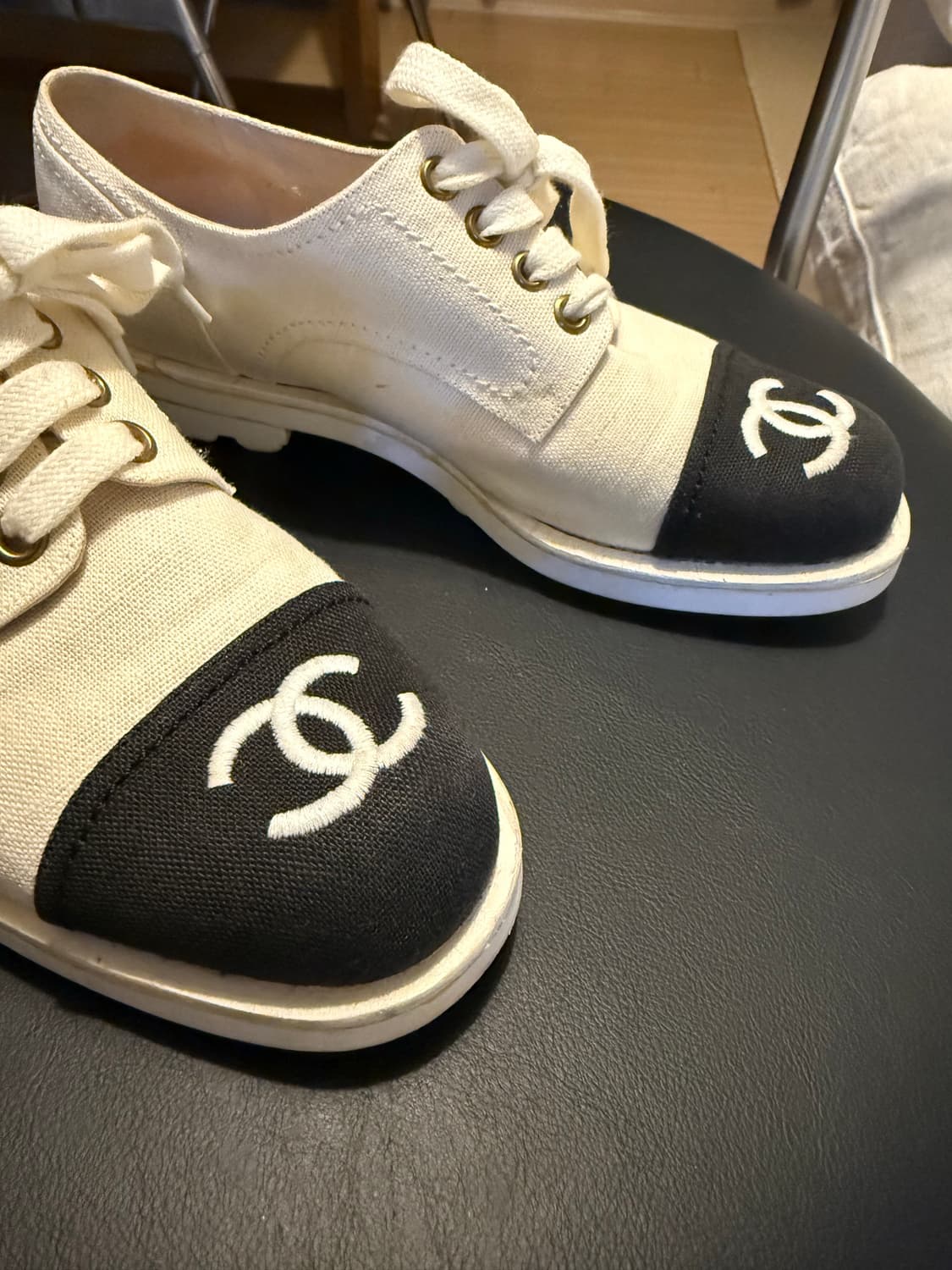 샤넬 스니커즈 판매합니다. 37사이즈 상품이미지3