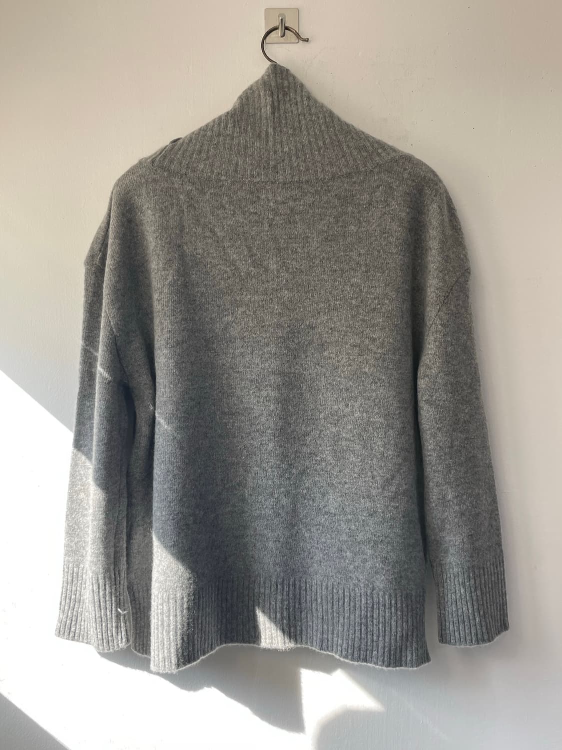 서브셋 하이넥 울캐시 니트 그레이 새상품 상품이미지6